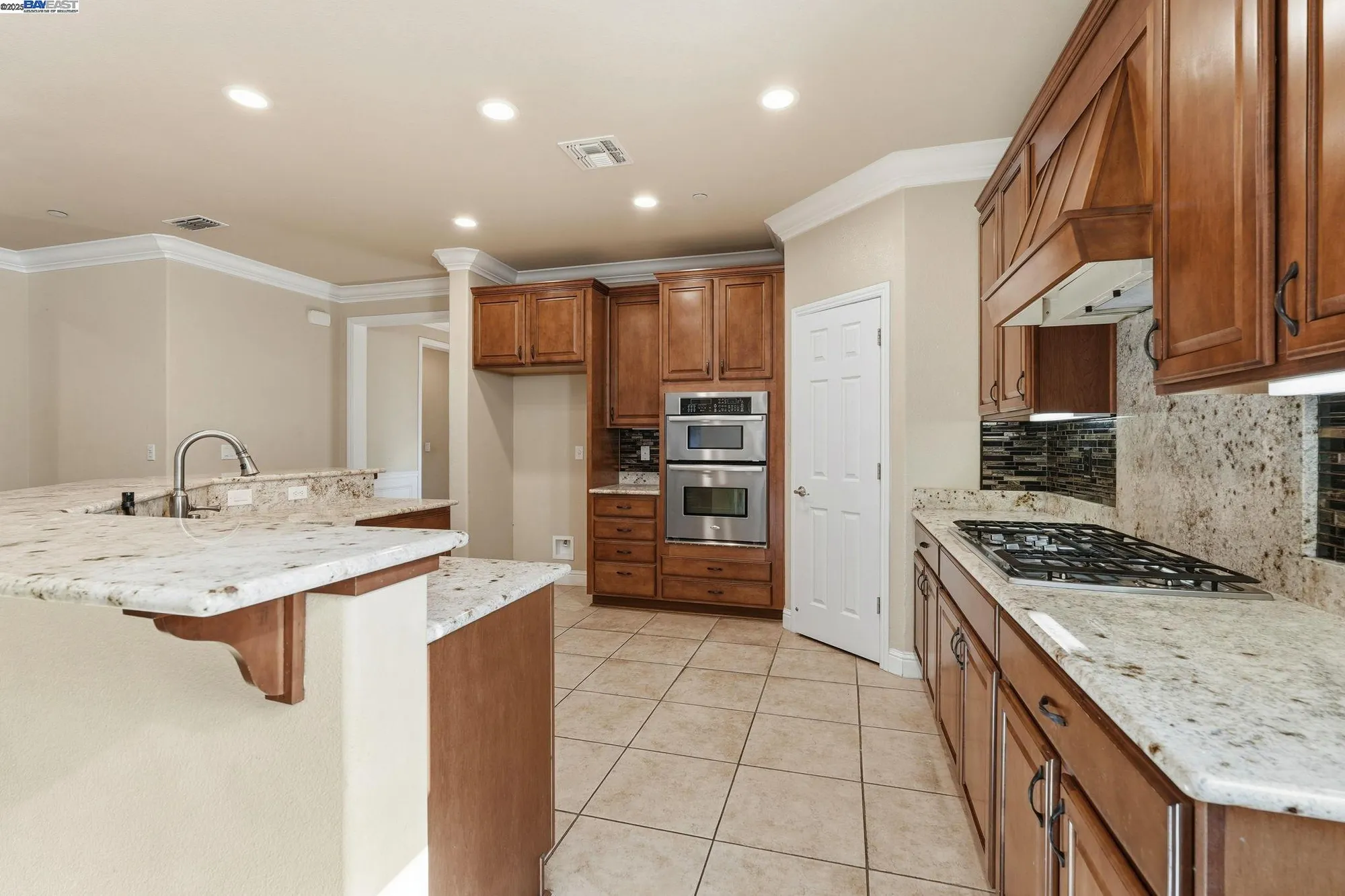 Property Slideshow image 7 of 34 | 2443 plumcreek ln, Manteca, CA, 95336