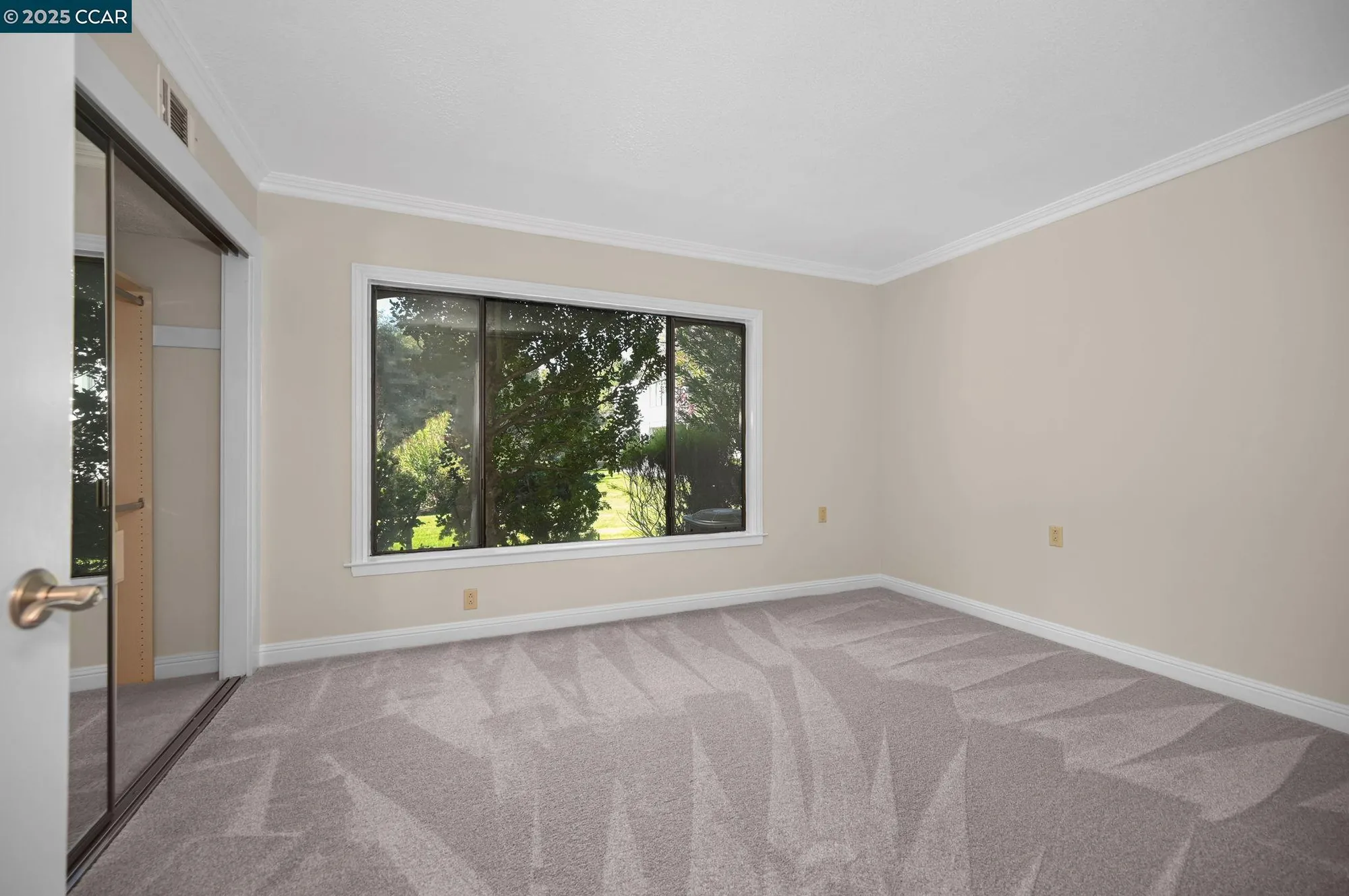 Property Slideshow image 20 of 24 | 2057 golden rain rd 4, Walnut Creek, CA, 94595