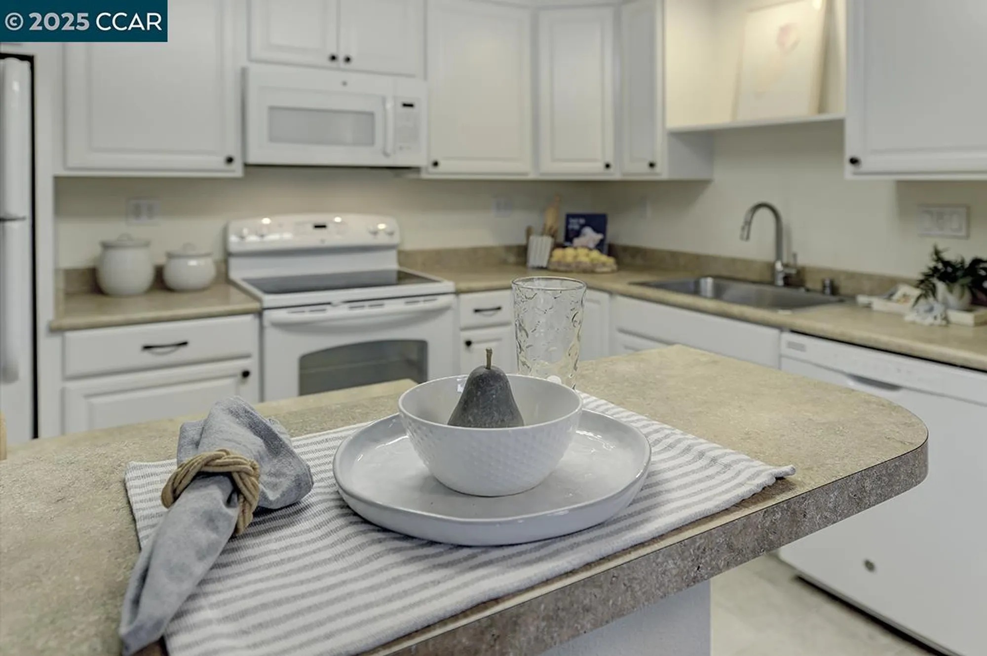 Property Slideshow image 8 of 54 | 1209 running springs rd apt 6, Walnut Creek, CA, 94595