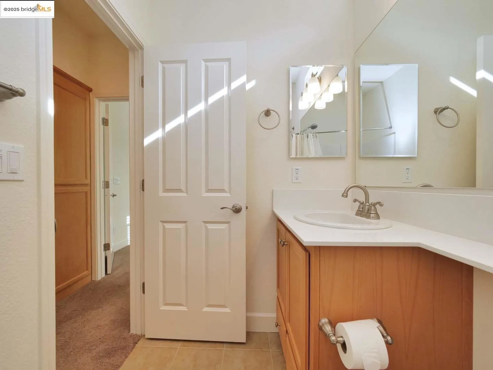 Property Slideshow image 18 of 52 | 321 kestrel way, Rio Vista, CA, 94571