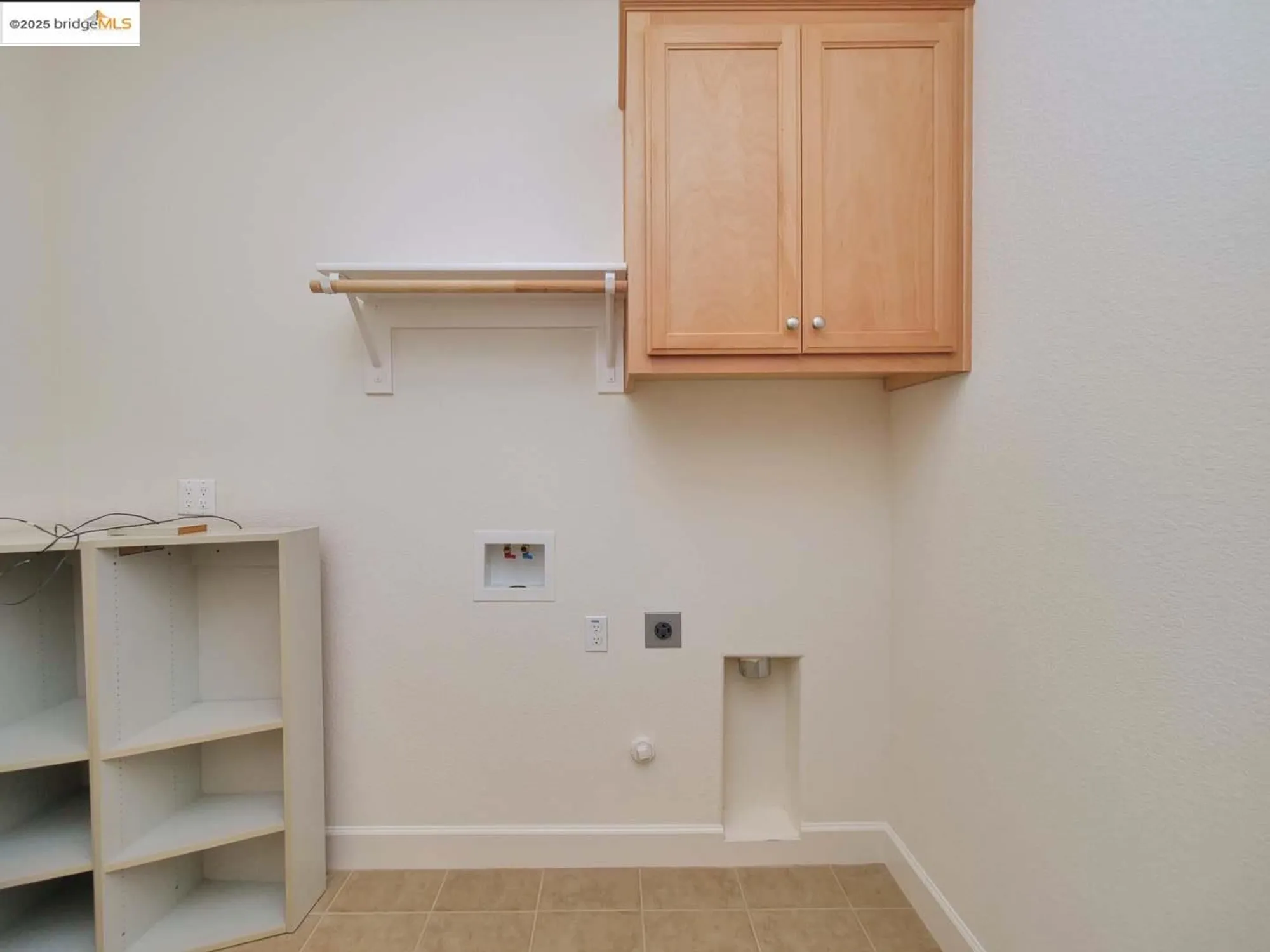 Property Slideshow image 37 of 52 | 321 kestrel way, Rio Vista, CA, 94571