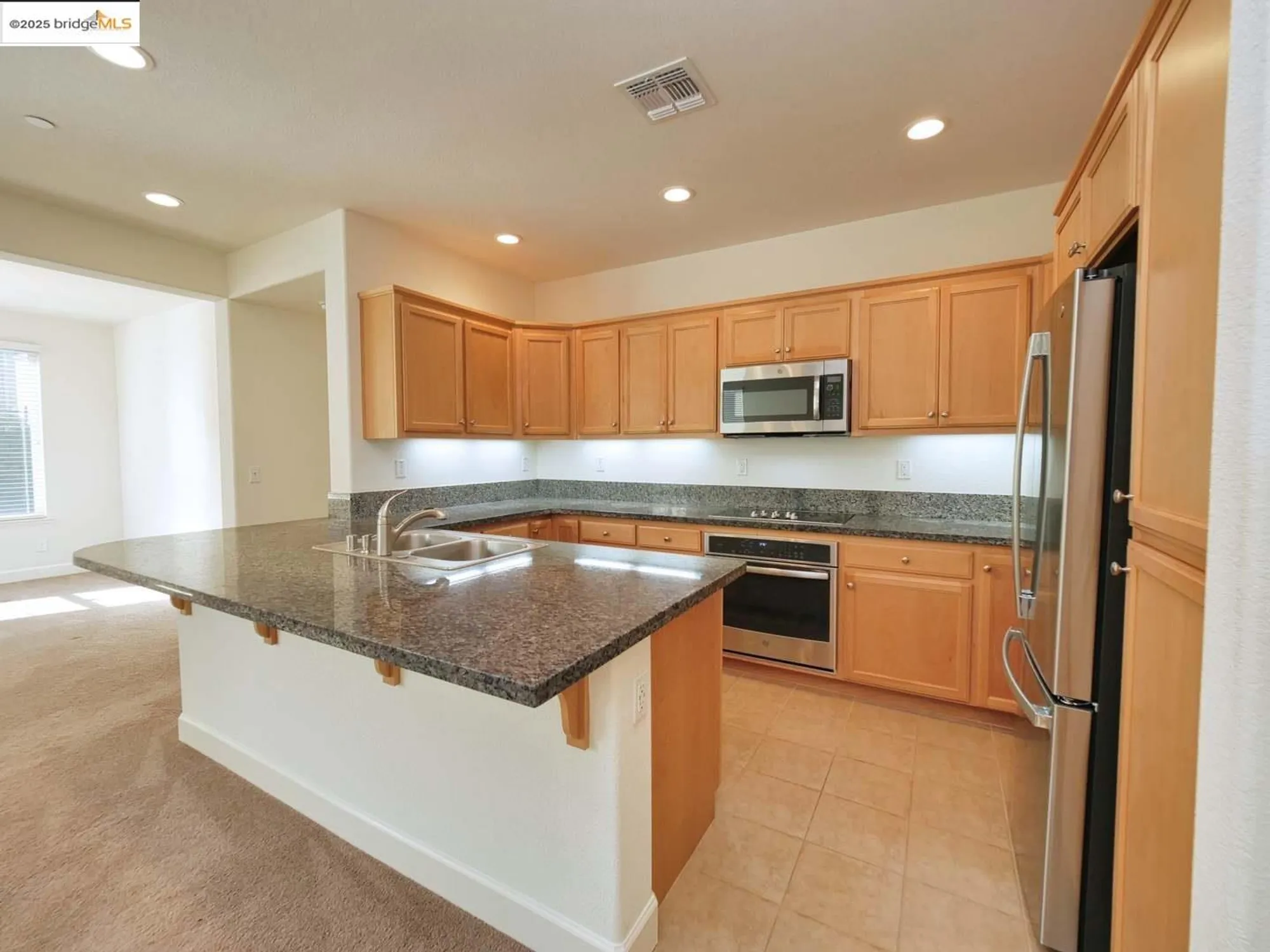 Property Slideshow image 6 of 52 | 321 kestrel way, Rio Vista, CA, 94571