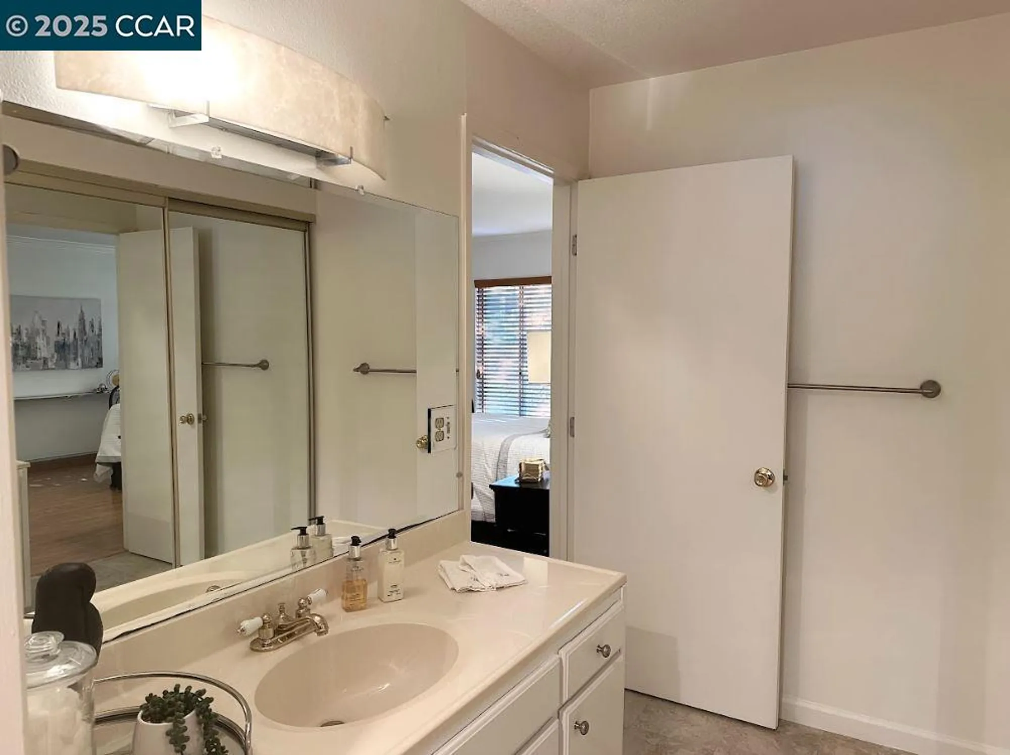 Property Slideshow image 4 of 12 | 1400 ptarmigan dr apt 2, Walnut Creek, CA, 94595