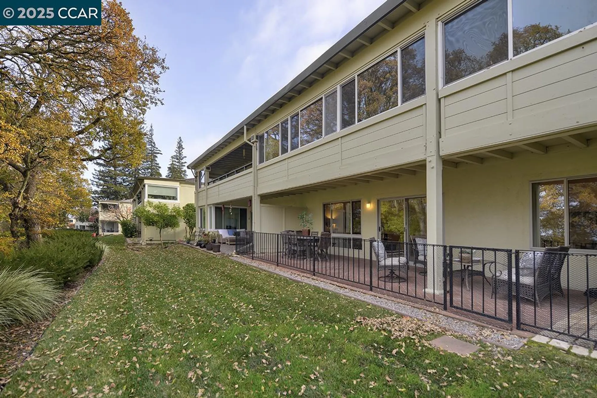 Property Slideshow image 23 of 59 | 2748 ptarmigan dr apt 6, Walnut Creek, CA, 94595