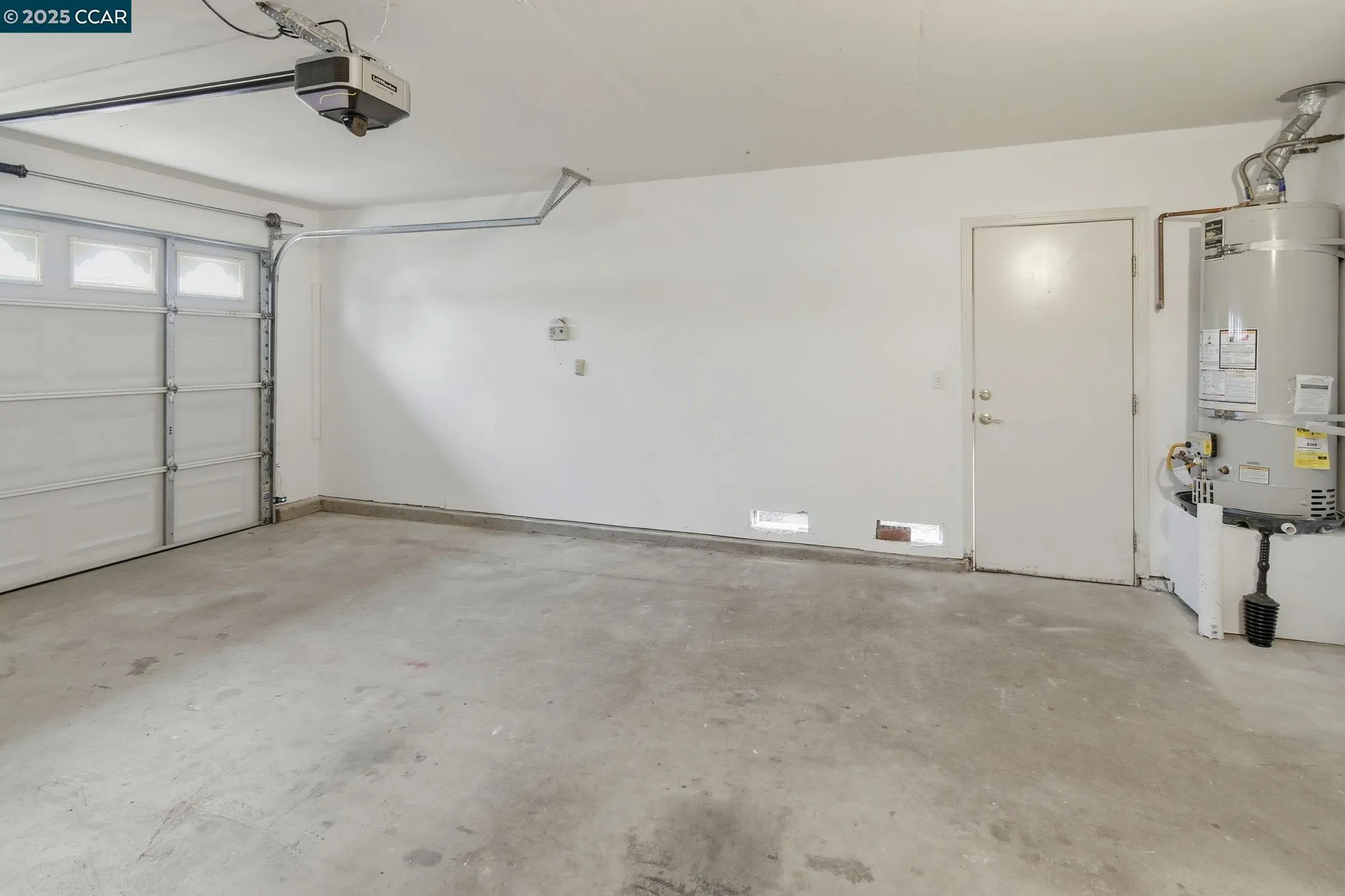 Property Slideshow image 32 of 39 | 443 mandarin cir, Vacaville, CA, 95687