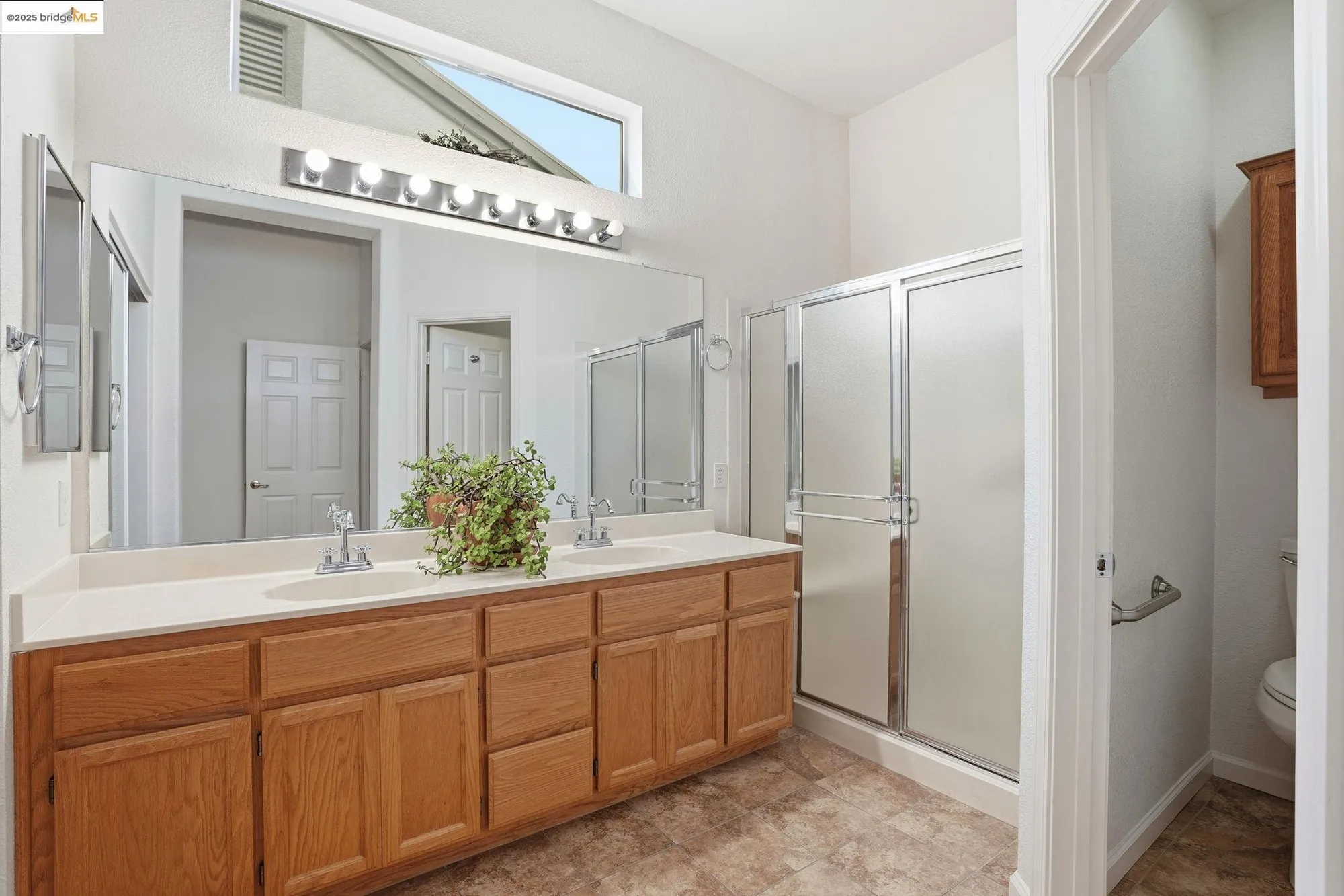 Property Slideshow image 14 of 37 | 385 ruby ter, Brentwood, CA, 94513