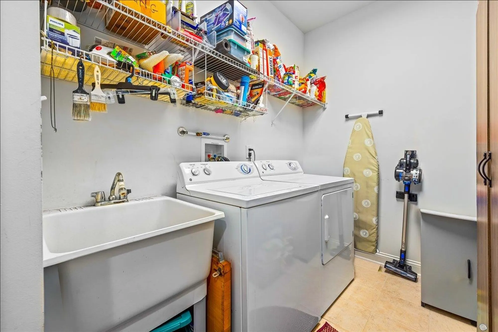 Property Slideshow image 21 of 38 | 308 osprey dr, Cape May Court House, NJ, 08210