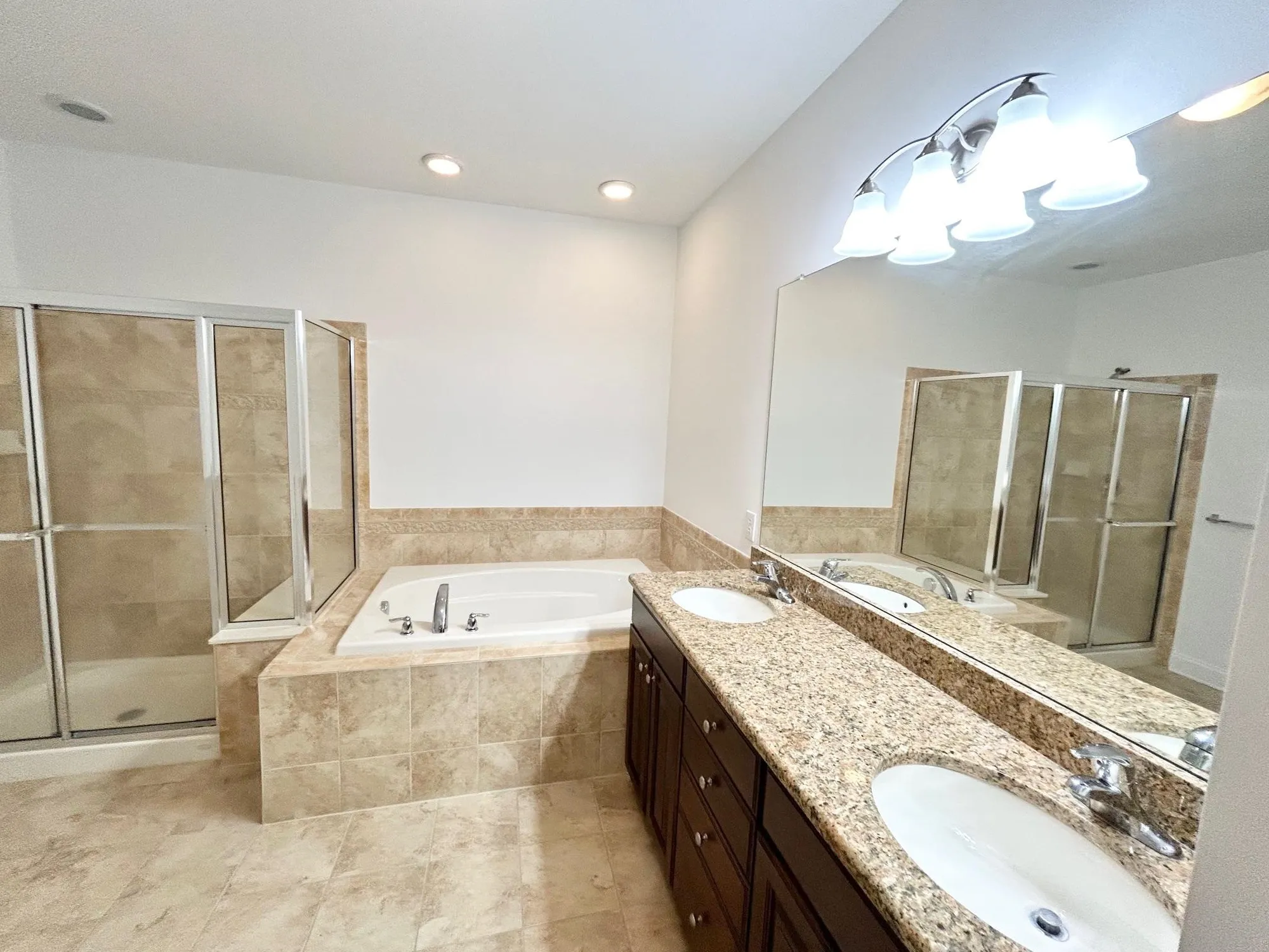 Property Slideshow image 12 of 22 | 100 osprey dr # 100, Cape May Court House, NJ, 08210