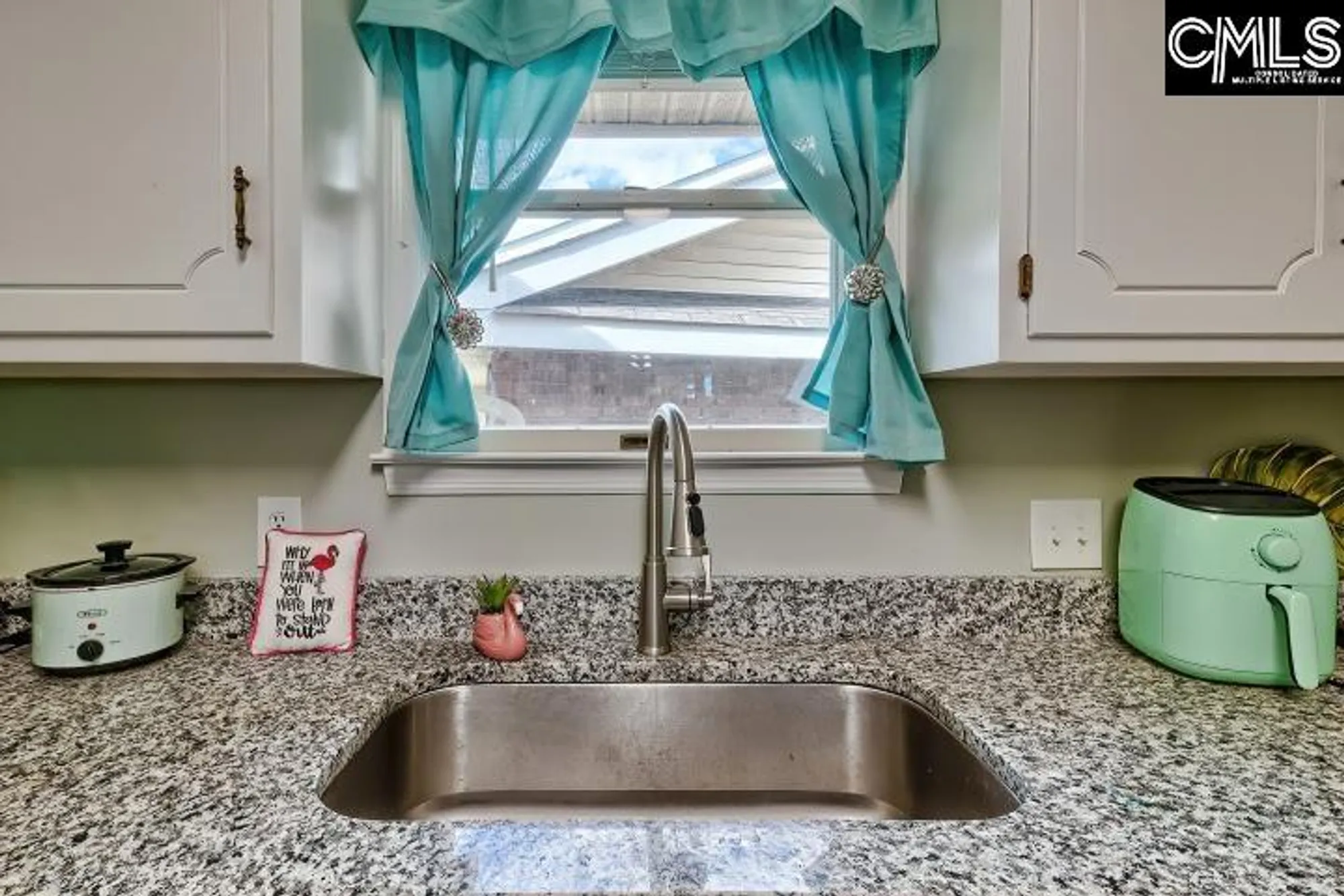 Property Slideshow image 11 of 32 | 106 meadowview ct, West Columbia, SC, 29169