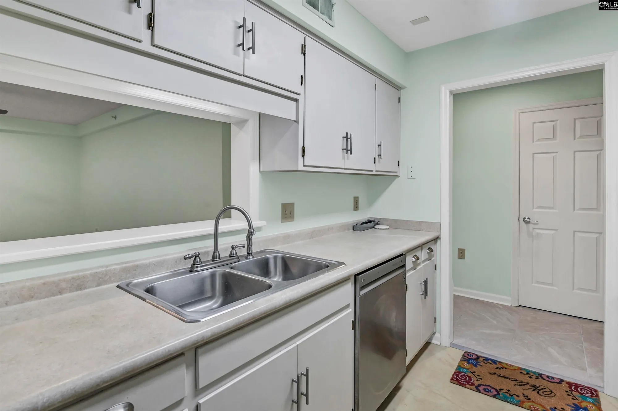 Property Slideshow image 7 of 54 | 175 hulon greene pl apt 3, West Columbia, SC, 29169