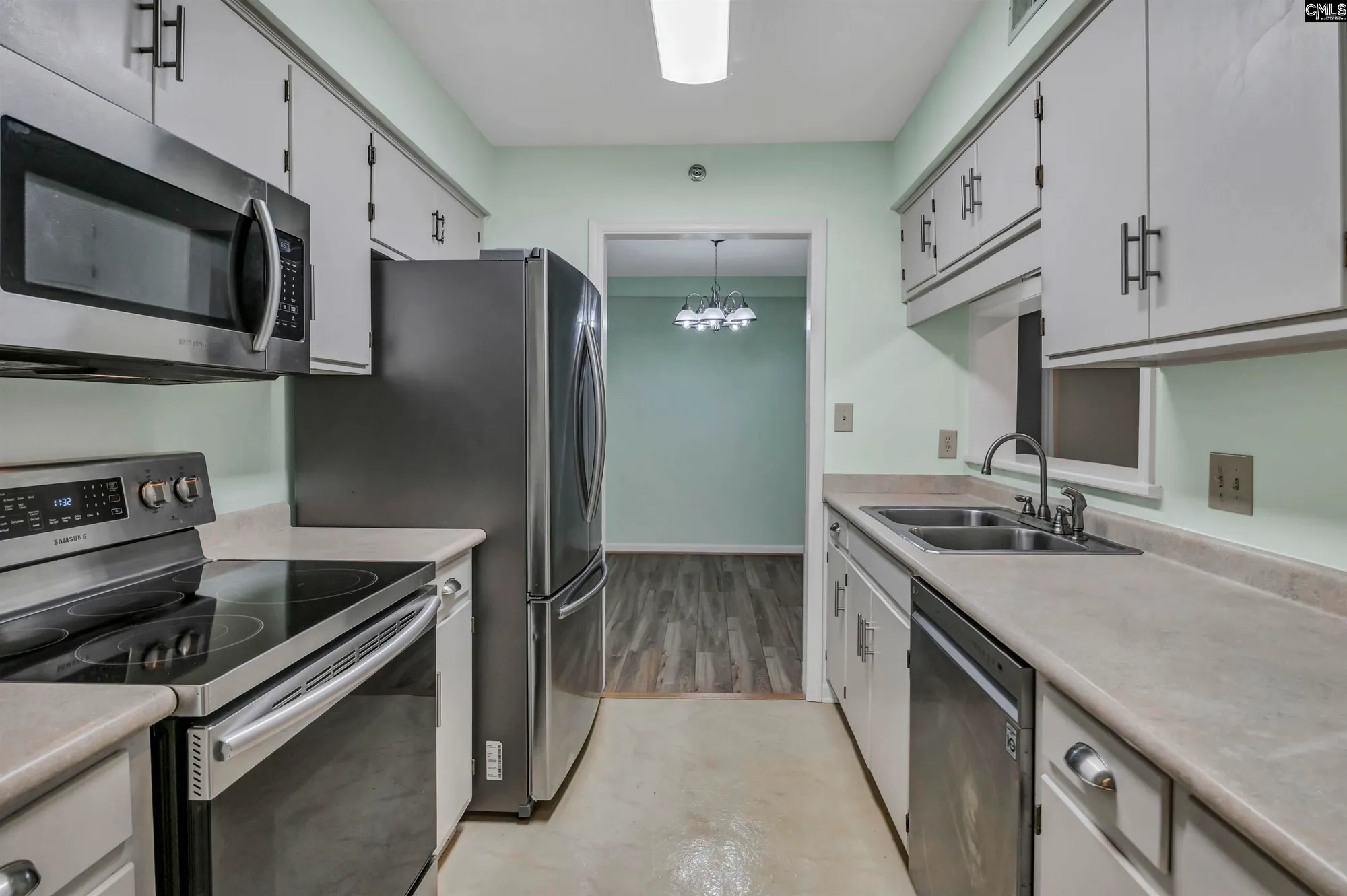 Property Slideshow image 4 of 54 | 175 hulon greene pl apt 3, West Columbia, SC, 29169