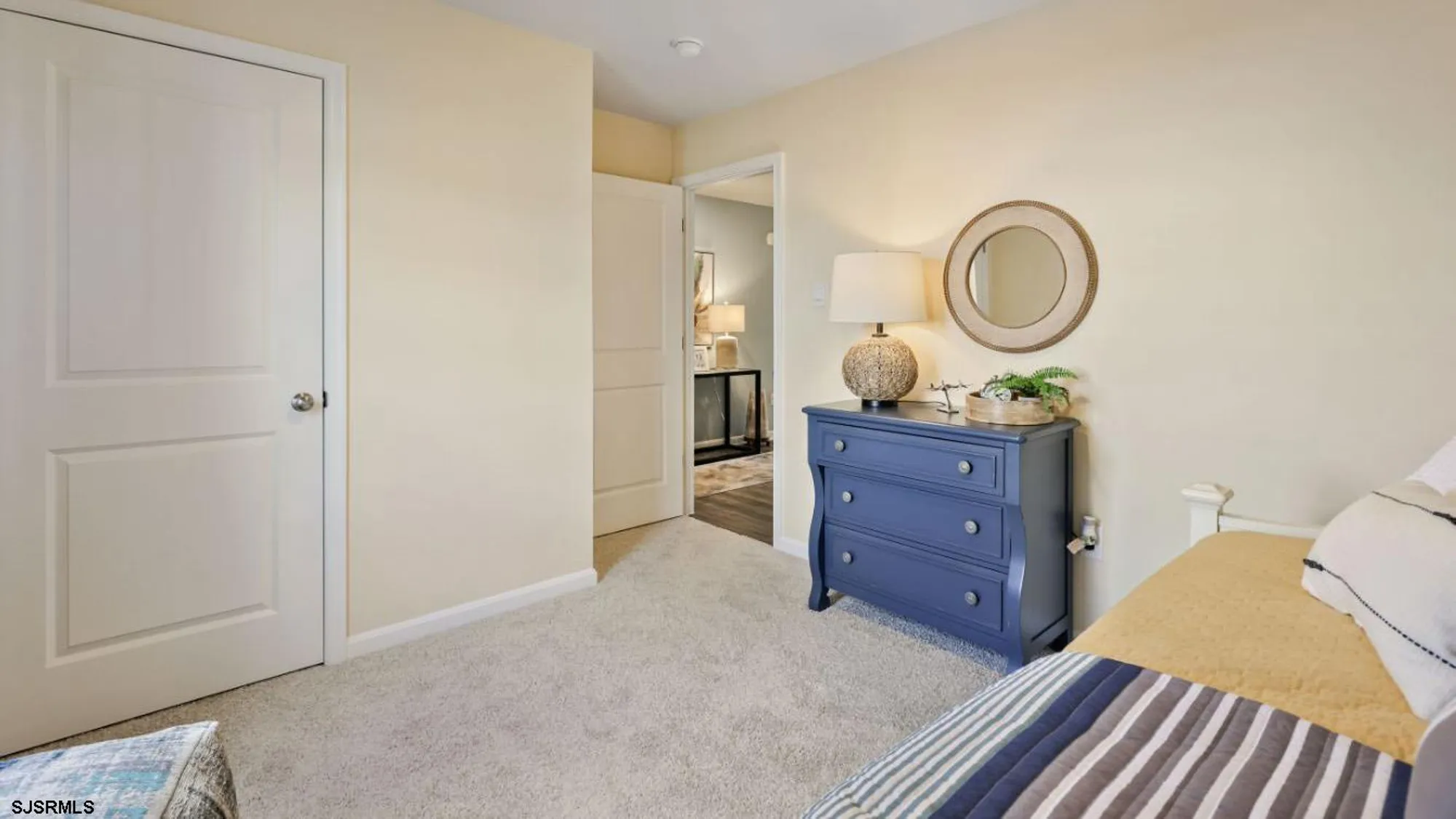 Property Slideshow image 18 of 44 | 140 hilton head ct, Egg Harbor Township, NJ, 08234