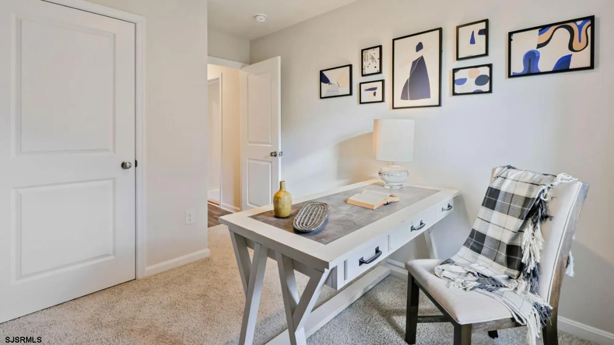 Property Slideshow image 24 of 44 | 140 hilton head ct, Egg Harbor Township, NJ, 08234