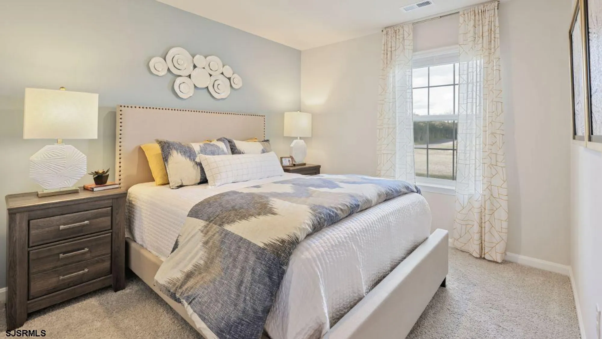 Property Slideshow image 21 of 44 | 140 hilton head ct, Egg Harbor Township, NJ, 08234