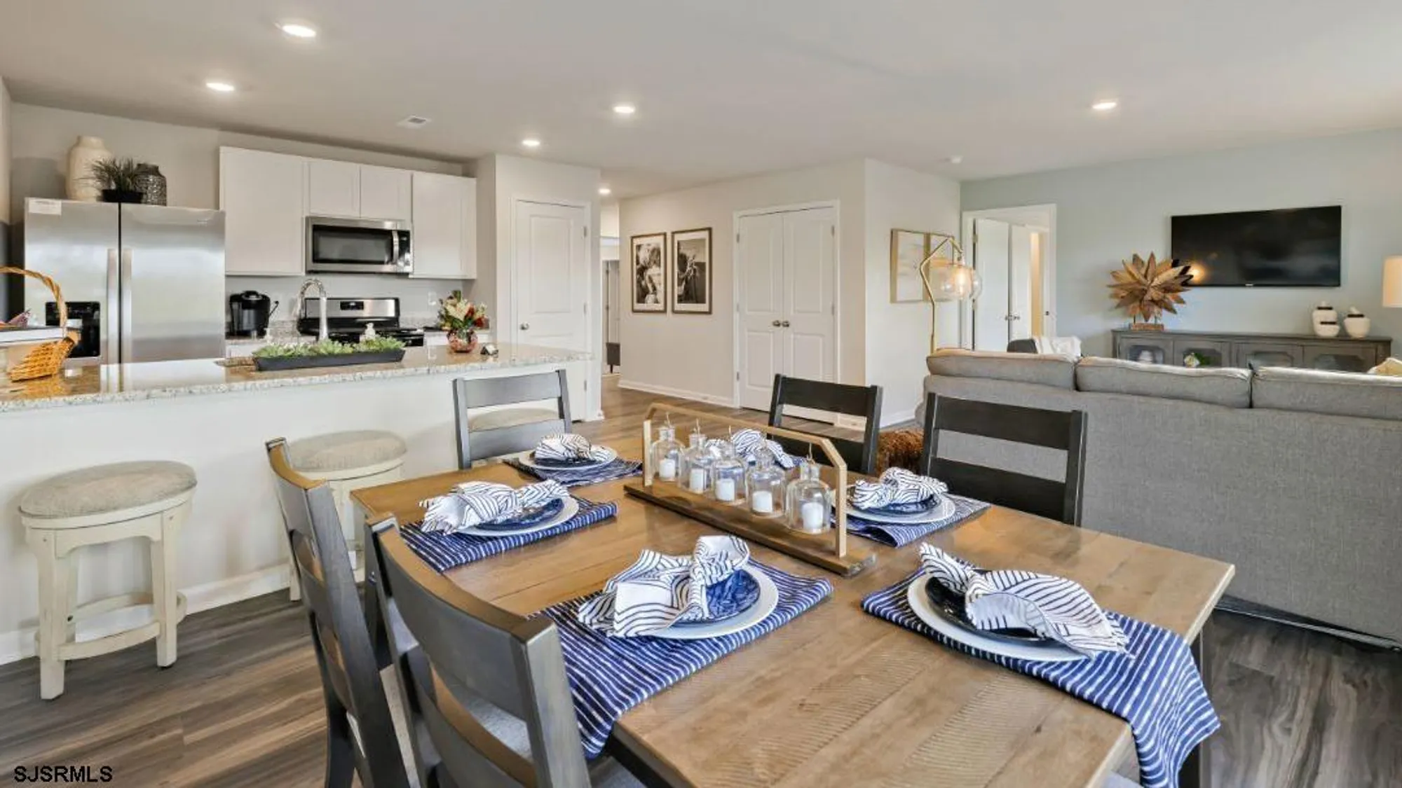 Property Slideshow image 31 of 44 | 140 hilton head ct, Egg Harbor Township, NJ, 08234