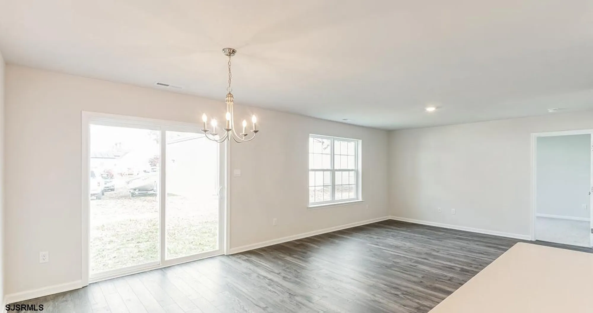 Property Slideshow image 7 of 44 | 140 hilton head ct, Egg Harbor Township, NJ, 08234