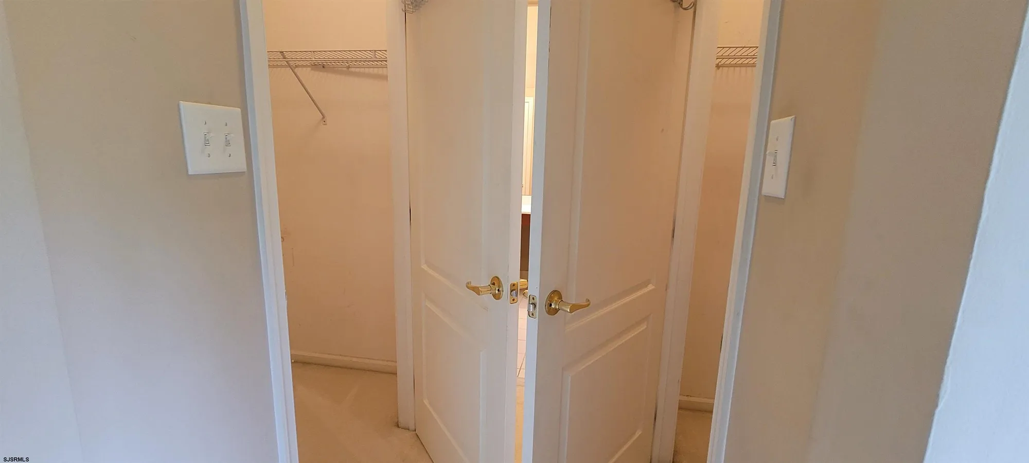 Property Slideshow image 15 of 30 | 123 bluebell dr, Egg Harbor Township, NJ, 08234