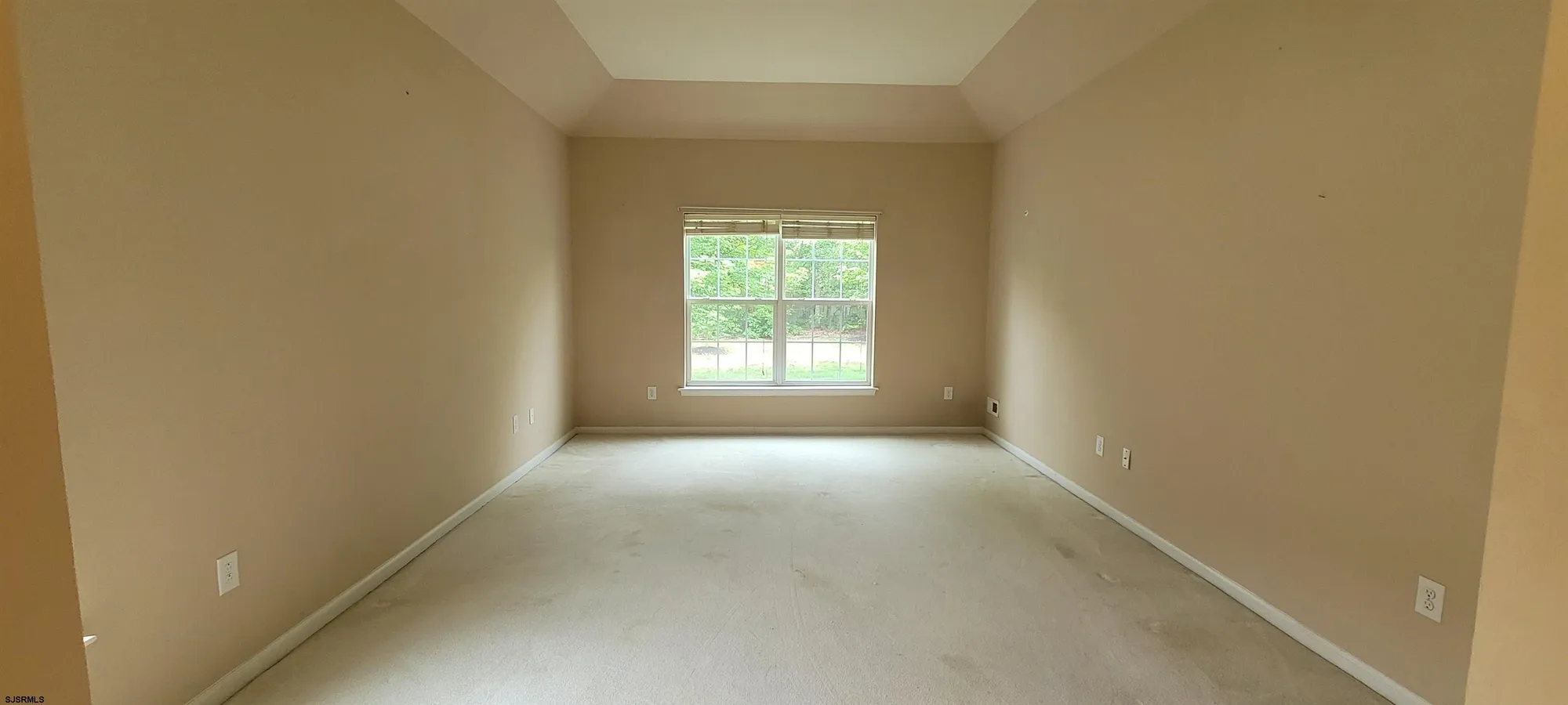 Property Slideshow image 14 of 30 | 123 bluebell dr, Egg Harbor Township, NJ, 08234