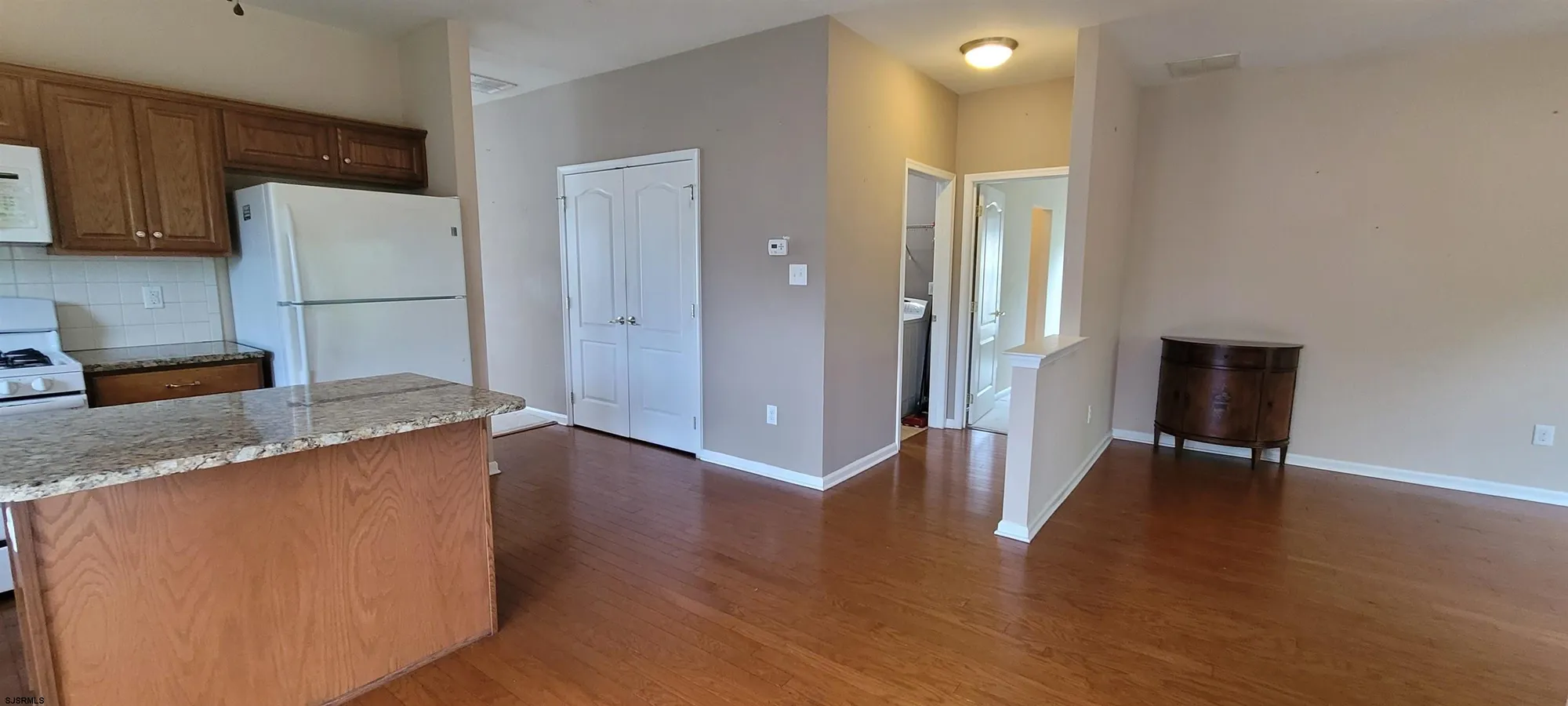 Property Slideshow image 9 of 30 | 123 bluebell dr, Egg Harbor Township, NJ, 08234