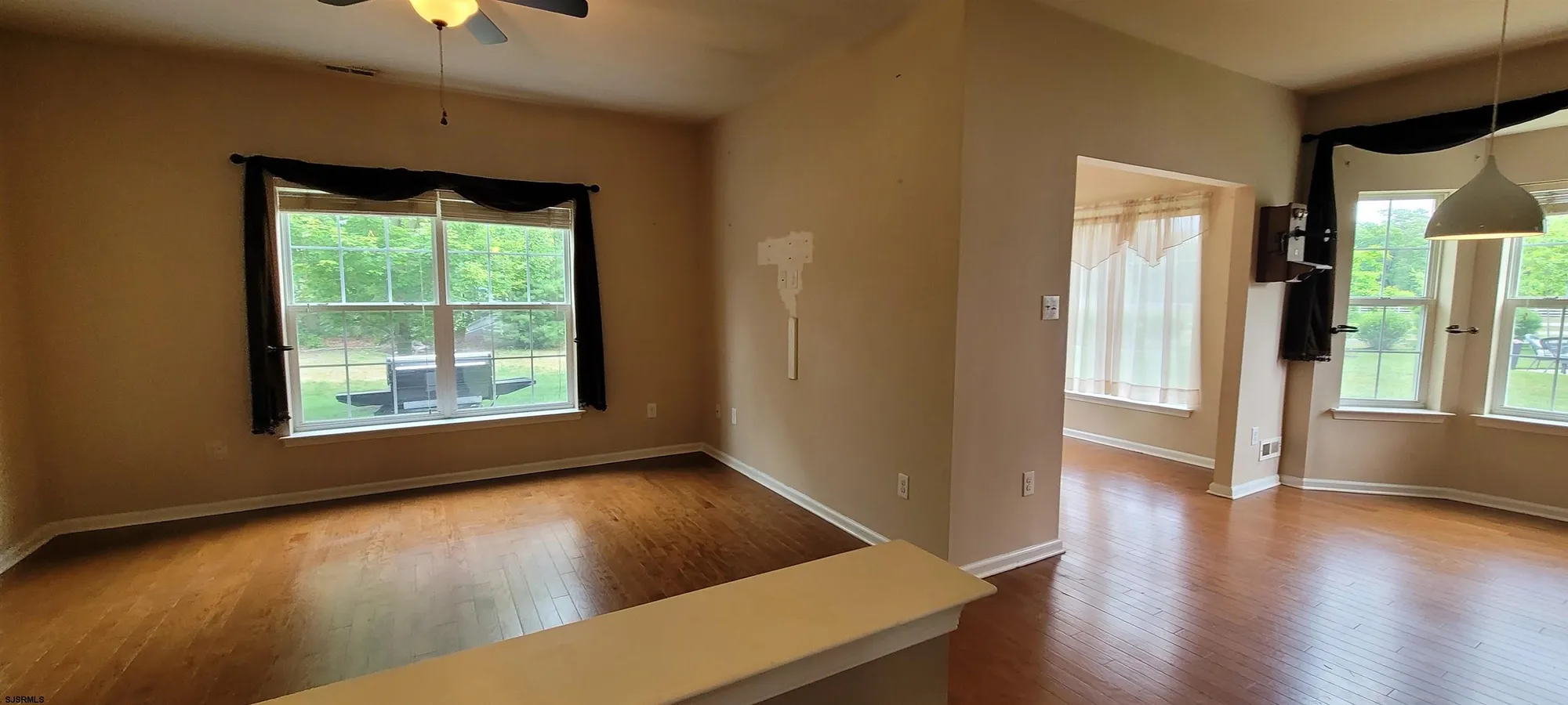 Property Slideshow image 10 of 30 | 123 bluebell dr, Egg Harbor Township, NJ, 08234