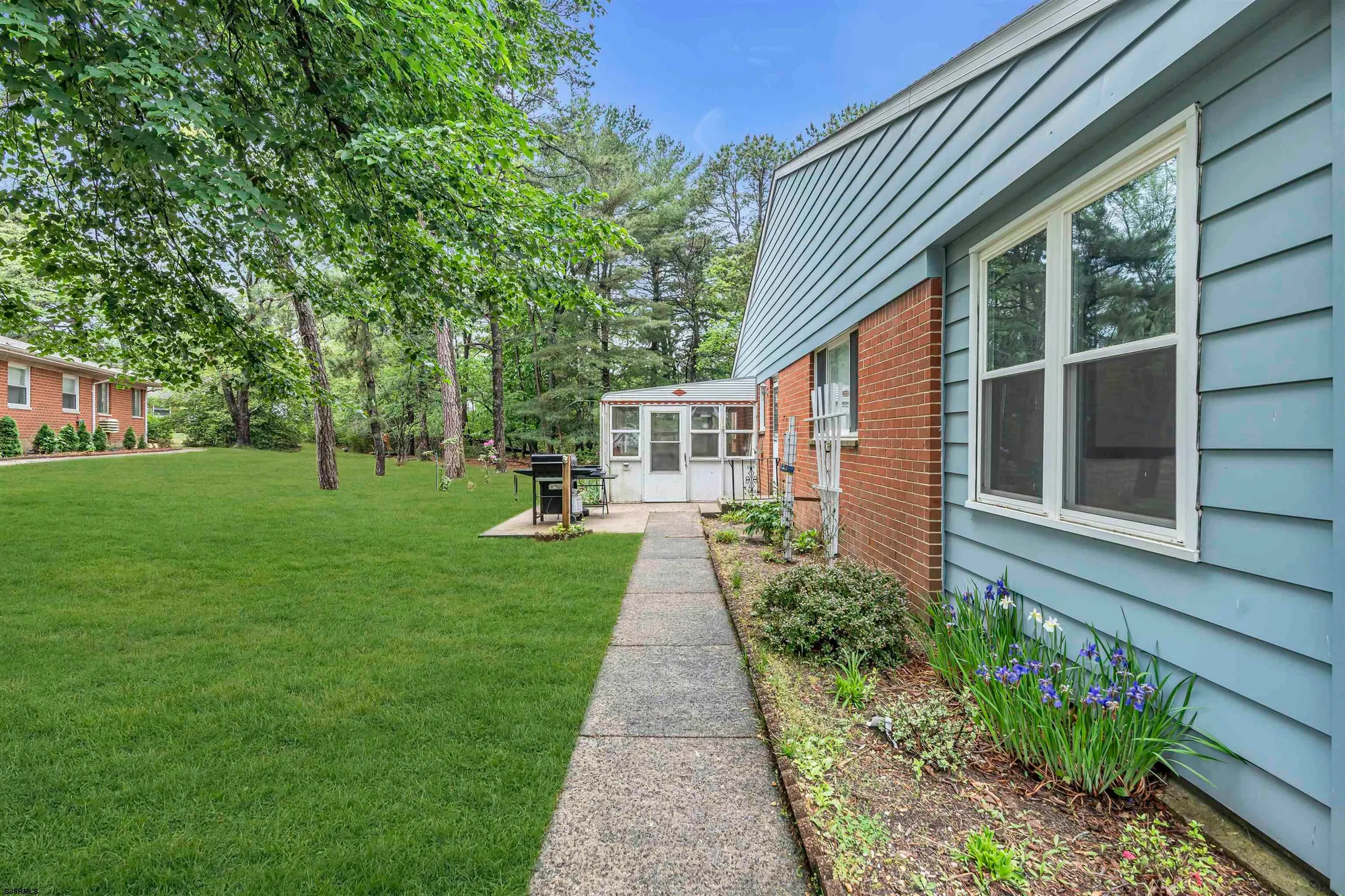 Property Slideshow image 22 of 27 | 11 lexington dr, Manchester Township, NJ, 08759