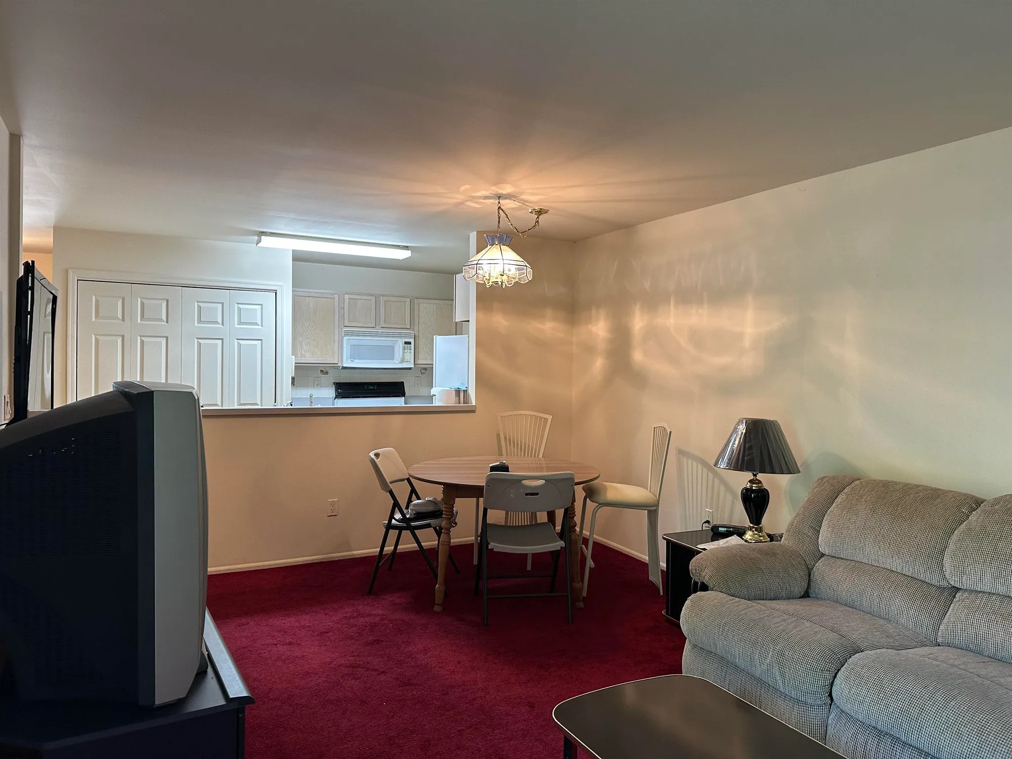 Property Slideshow image 4 of 26 | 19 e woodland ave # e101, Absecon, NJ, 08201