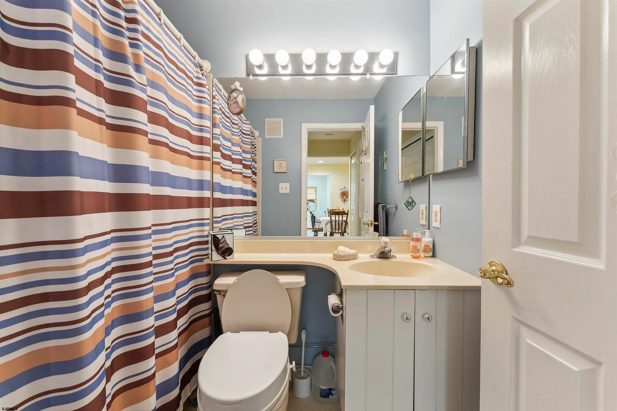 Property Slideshow image 22 of 38 | 550 central ave unit b1, Linwood, NJ, 08221