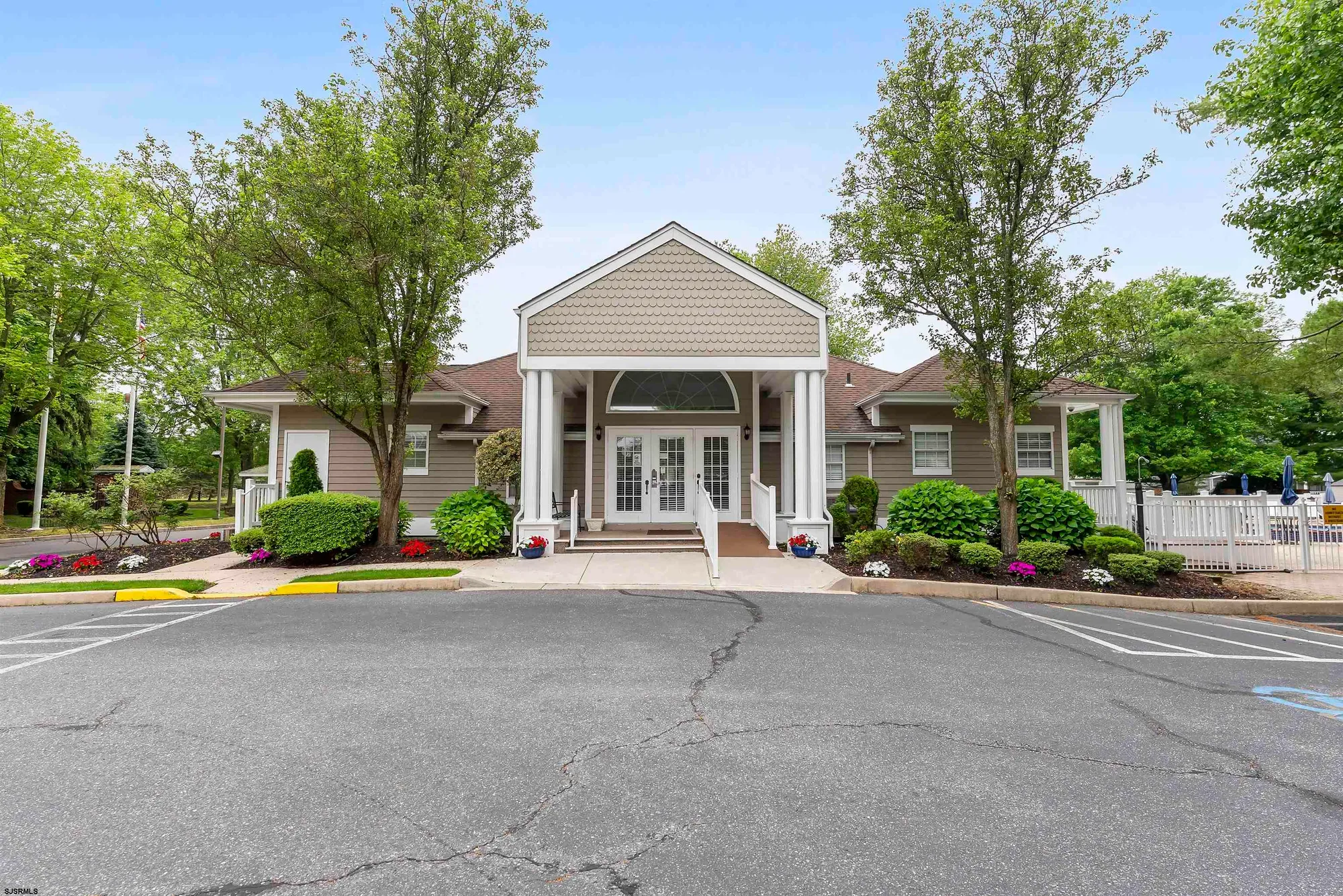 Property Slideshow image 27 of 38 | 550 central ave unit b1, Linwood, NJ, 08221