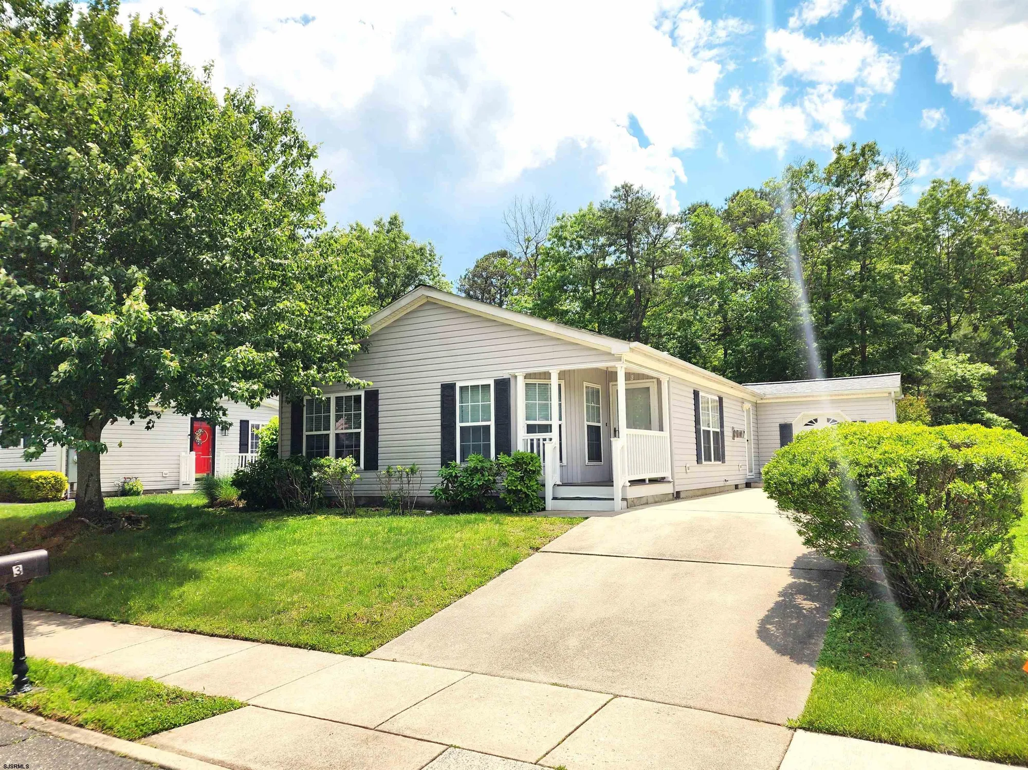 Property Slideshow image 1 of 25 | 3 knollwood dr, Mays Landing, NJ, 08330