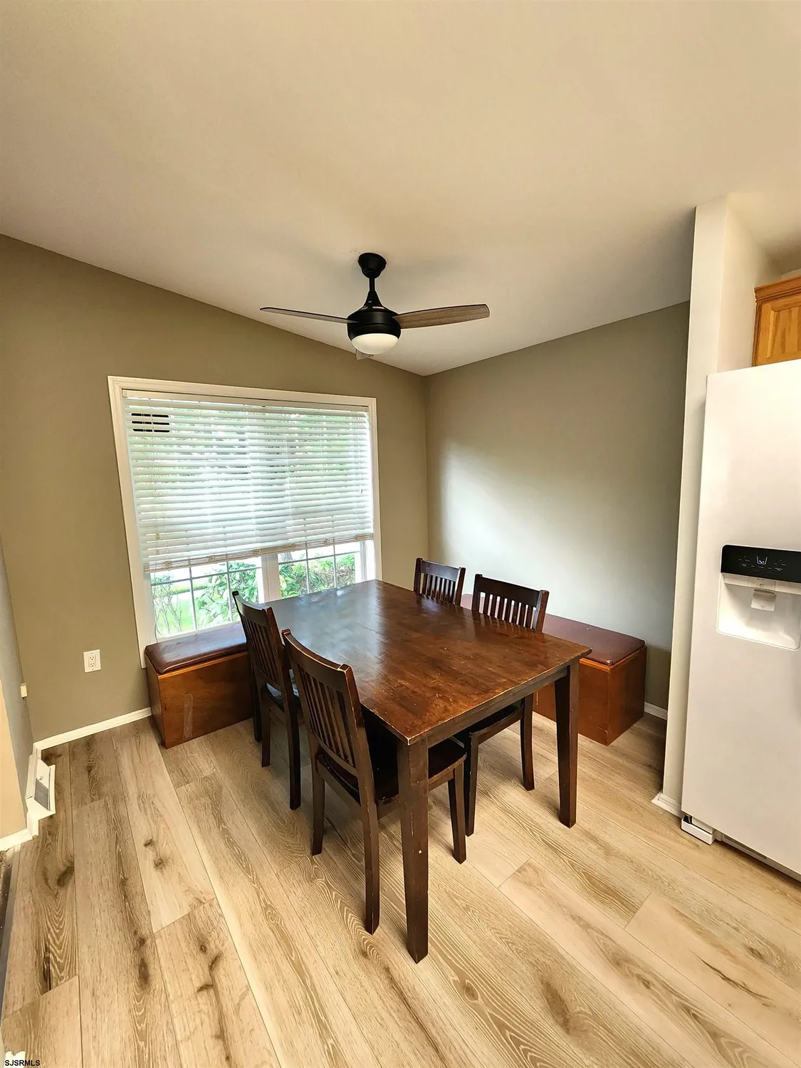 Property Slideshow image 7 of 25 | 3 knollwood dr, Mays Landing, NJ, 08330