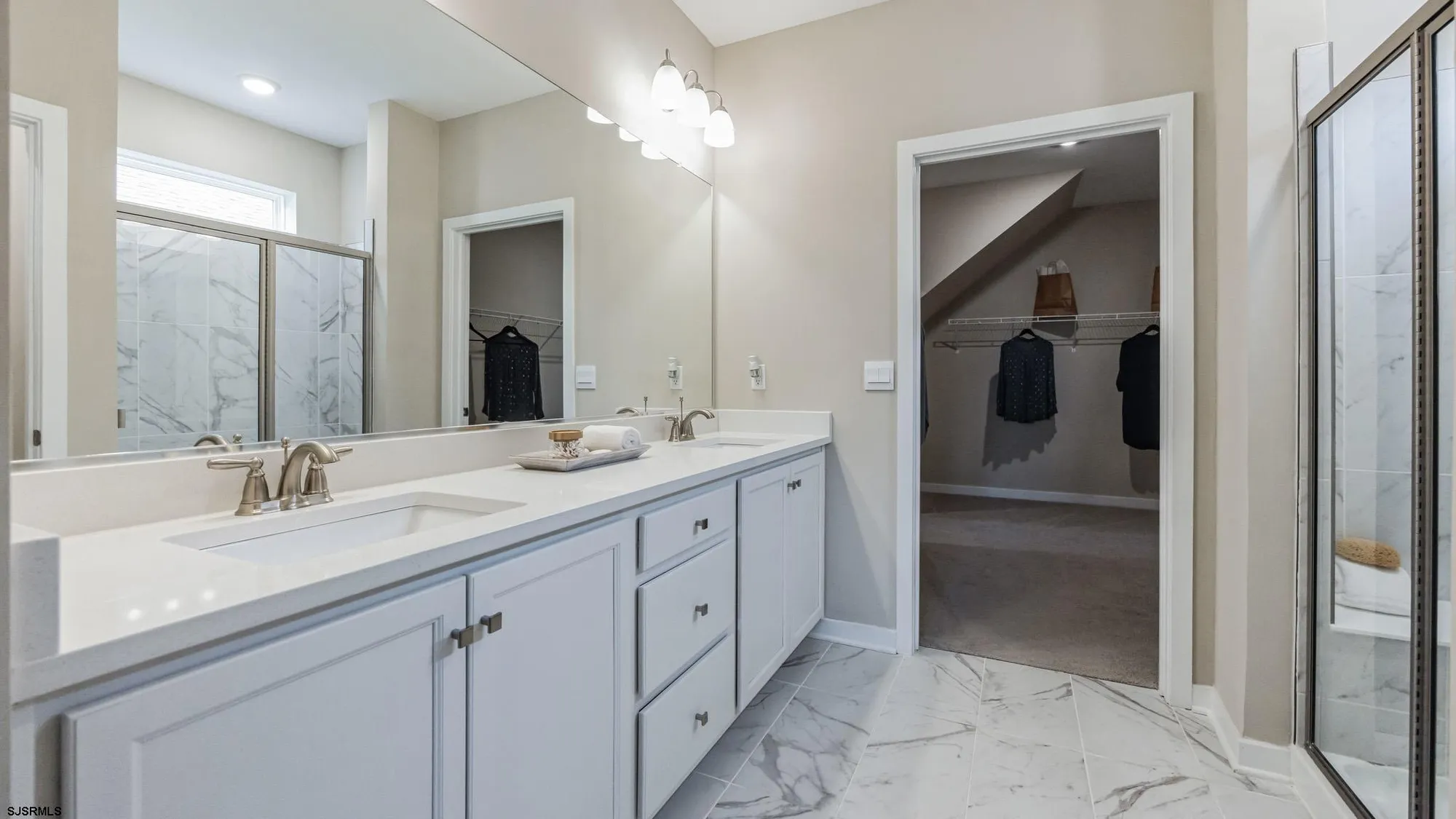Property Slideshow image 20 of 28 | 256 huntington dr, Egg Harbor Township, NJ, 08234