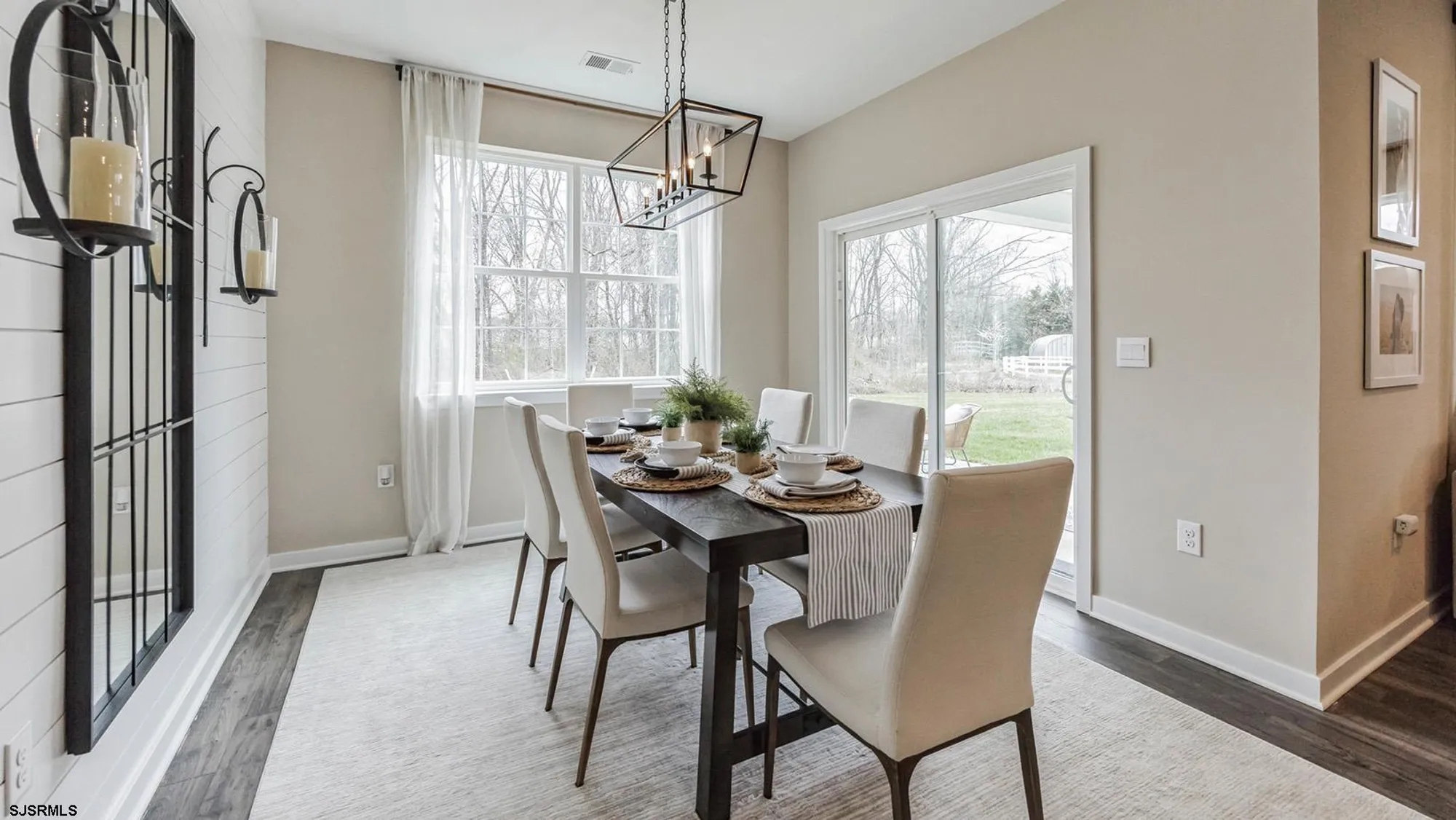 Property Slideshow image 11 of 28 | 256 huntington dr, Egg Harbor Township, NJ, 08234