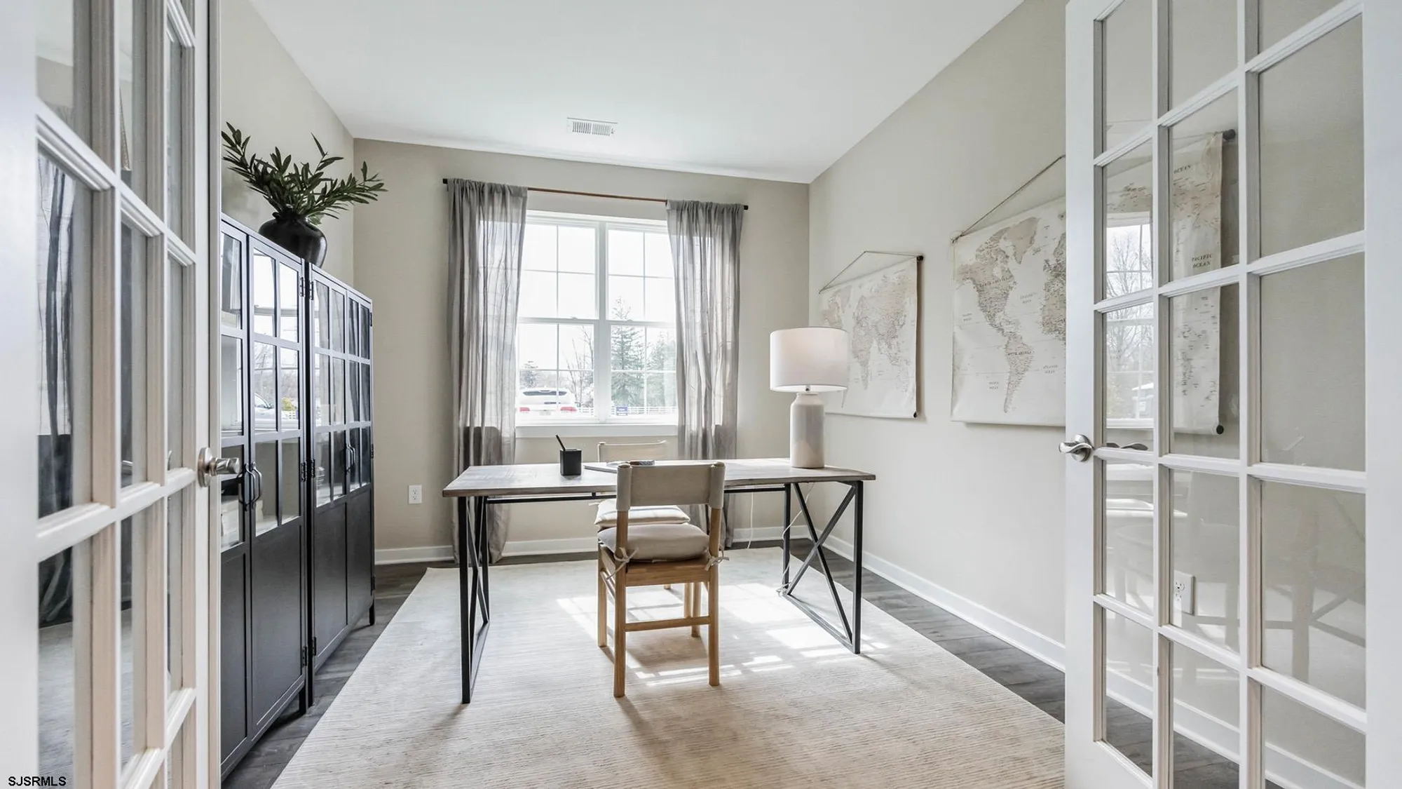 Property Slideshow image 13 of 28 | 256 huntington dr, Egg Harbor Township, NJ, 08234