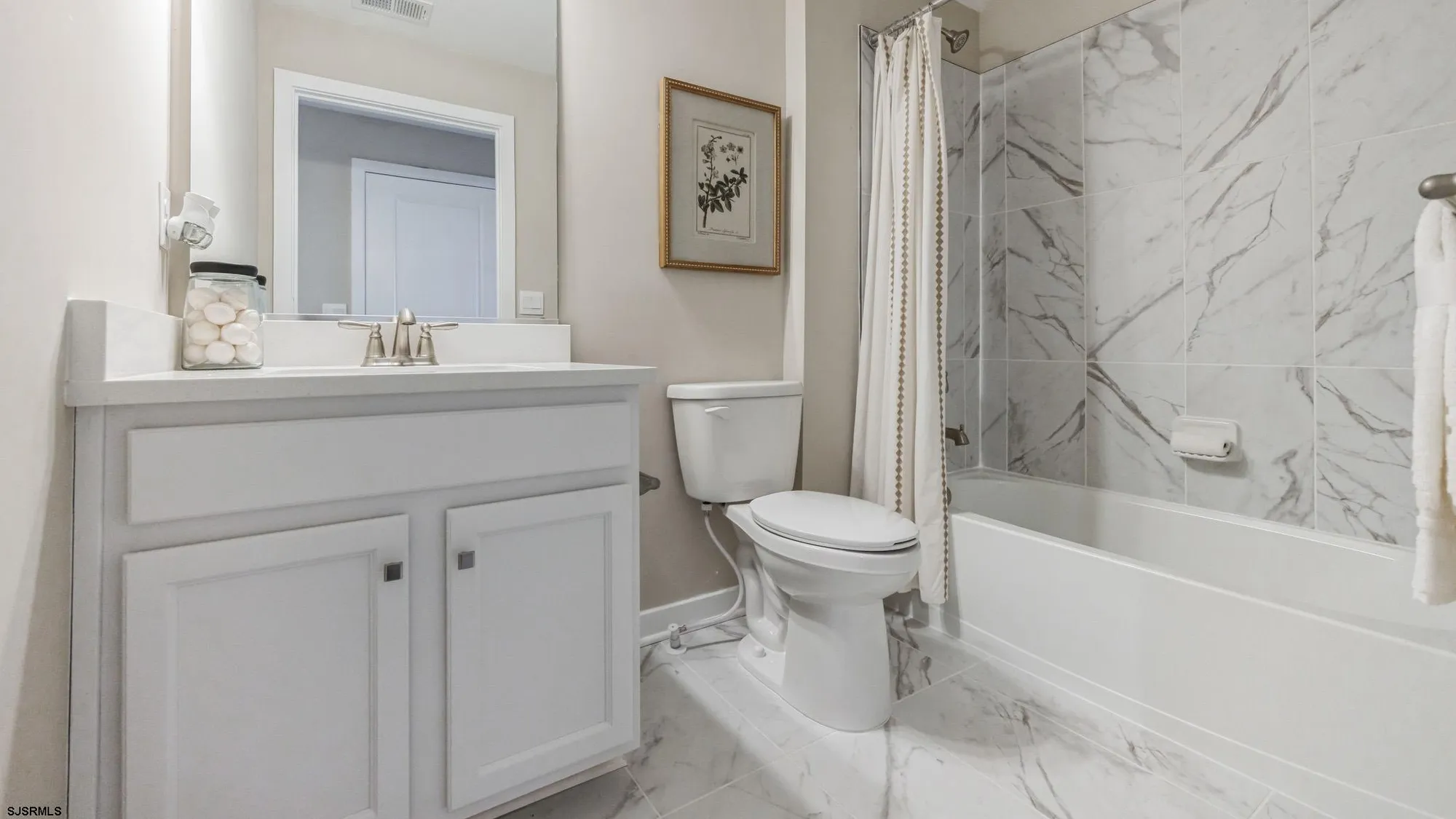 Property Slideshow image 25 of 28 | 256 huntington dr, Egg Harbor Township, NJ, 08234