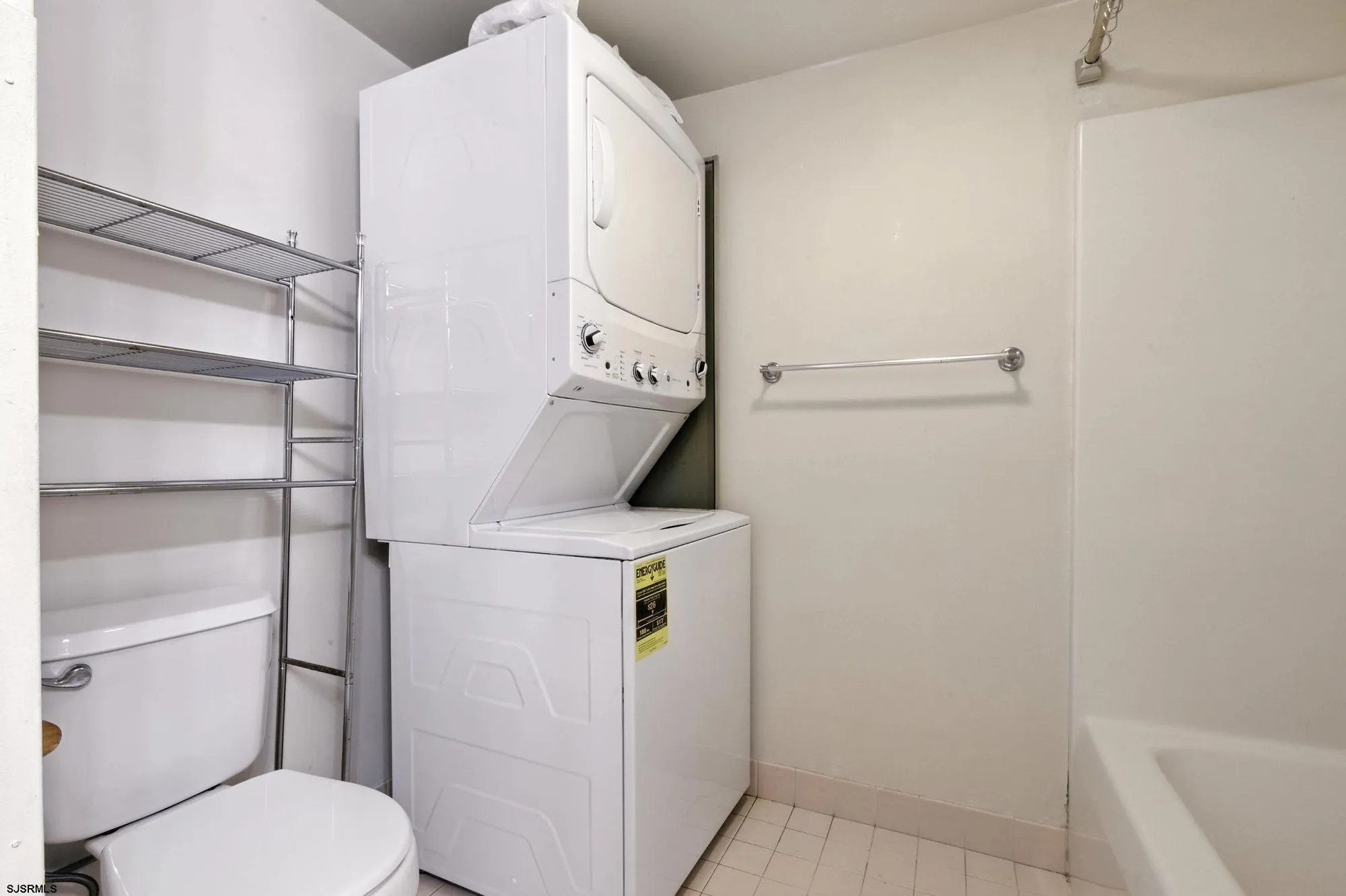 Property Slideshow image 18 of 30 | 3104 dolphin ave # 3104, Northfield, NJ, 08225