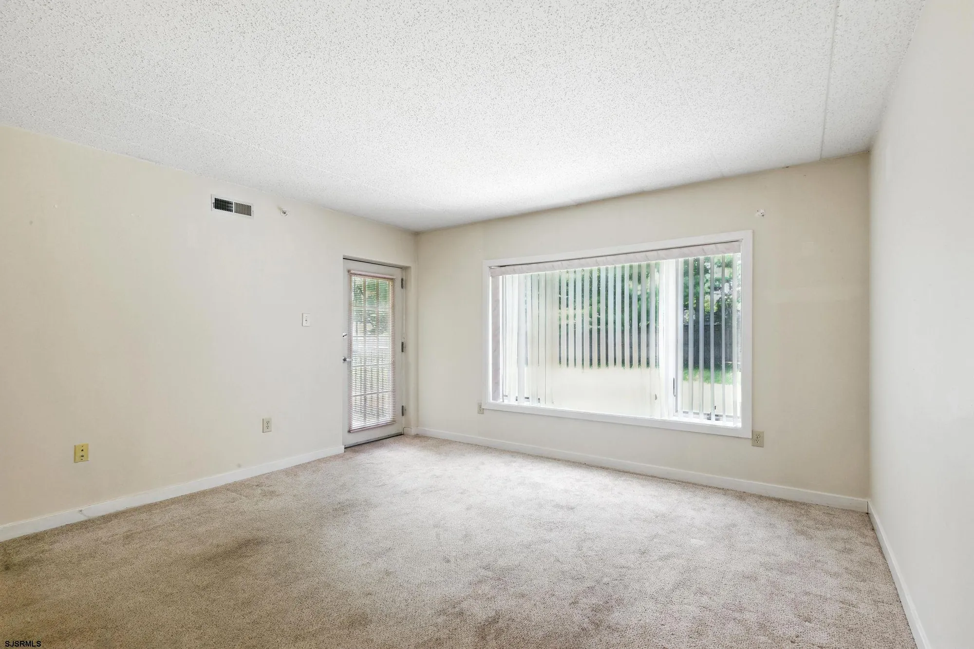 Property Slideshow image 19 of 30 | 3104 dolphin ave # 3104, Northfield, NJ, 08225