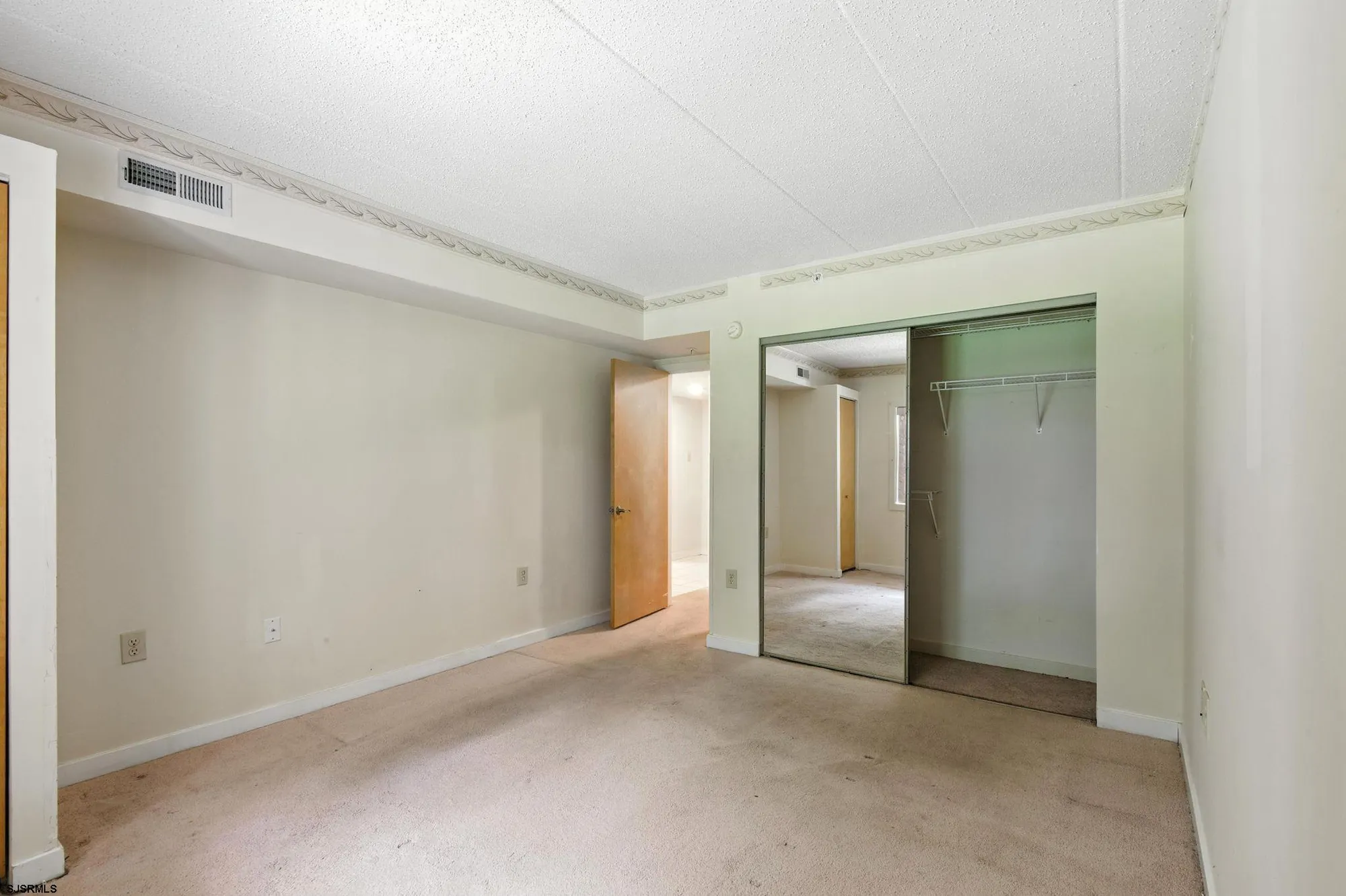 Property Slideshow image 22 of 30 | 3104 dolphin ave # 3104, Northfield, NJ, 08225