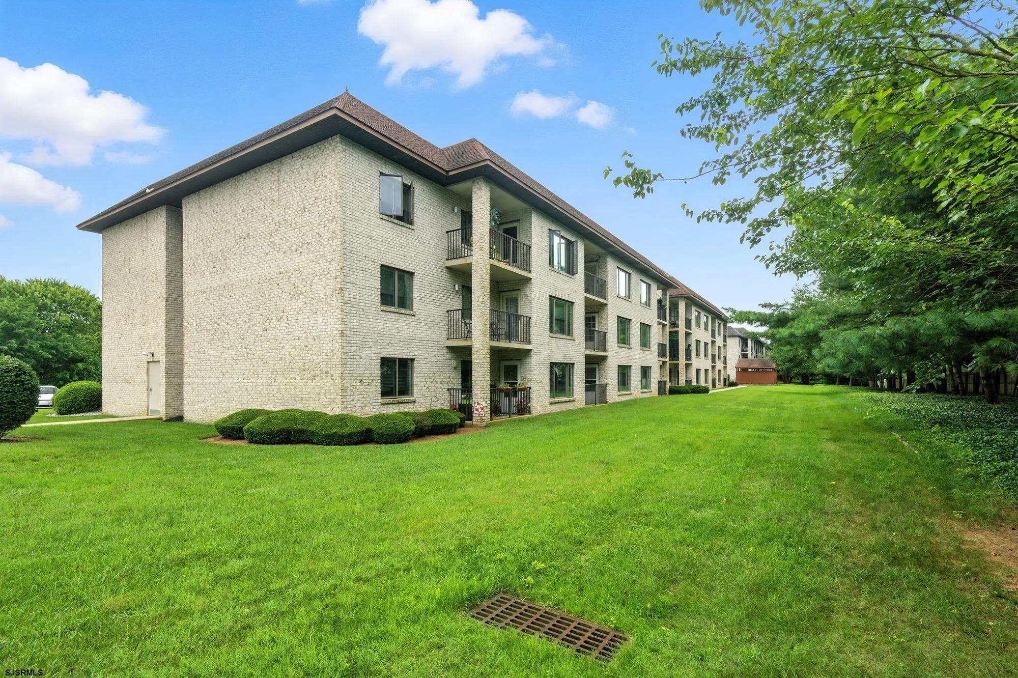 Property Slideshow image 24 of 30 | 3104 dolphin ave # 3104, Northfield, NJ, 08225