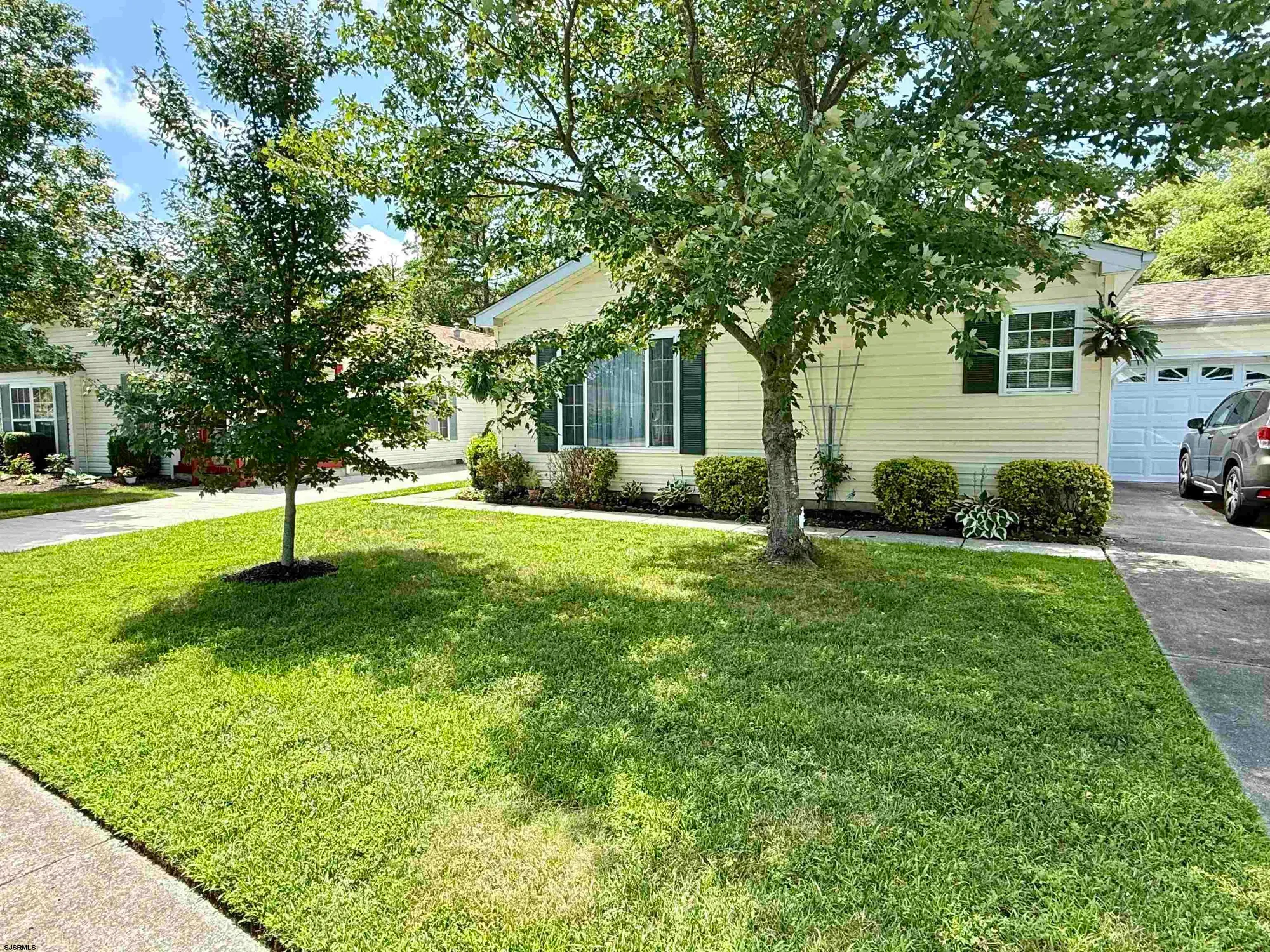 Property Slideshow image 2 of 27 | 35 knollwood dr, Mays Landing, NJ, 08330