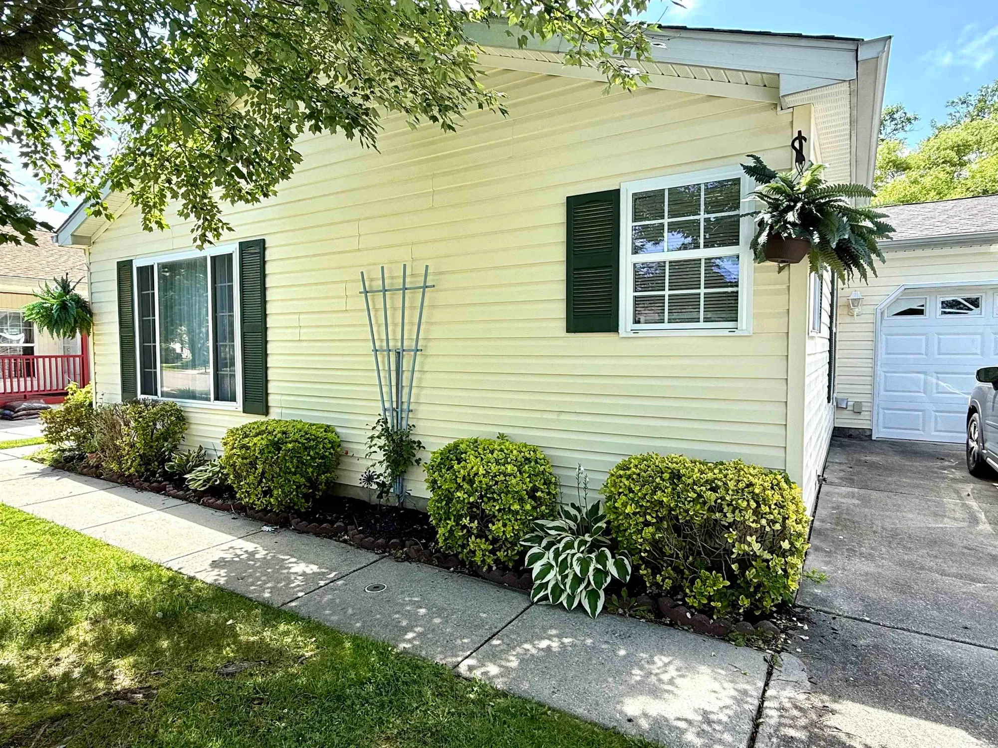 Property Slideshow image 3 of 27 | 35 knollwood dr, Mays Landing, NJ, 08330