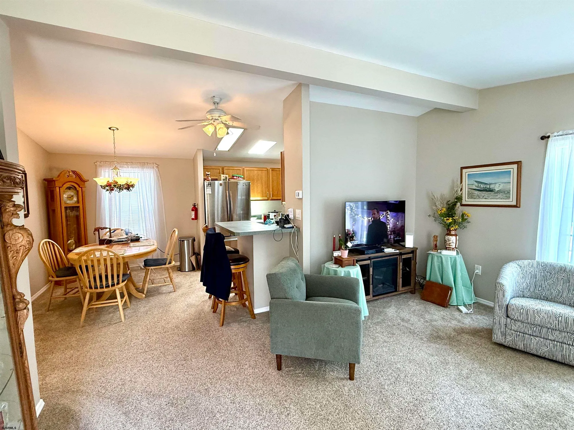 Property Slideshow image 4 of 27 | 35 knollwood dr, Mays Landing, NJ, 08330