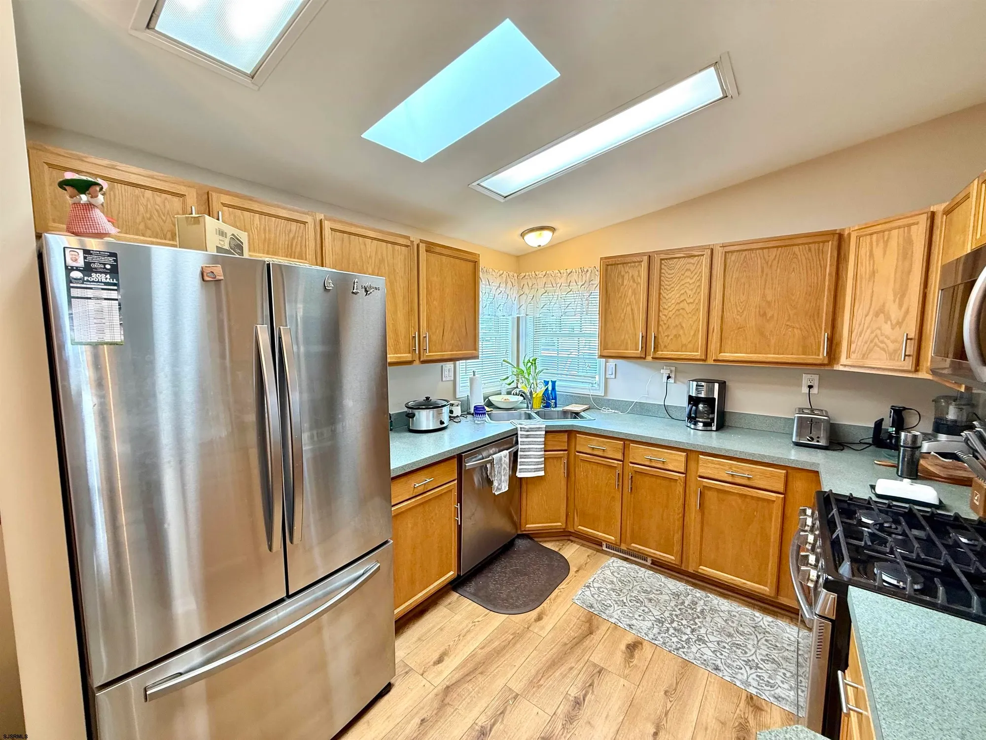 Property Slideshow image 9 of 27 | 35 knollwood dr, Mays Landing, NJ, 08330