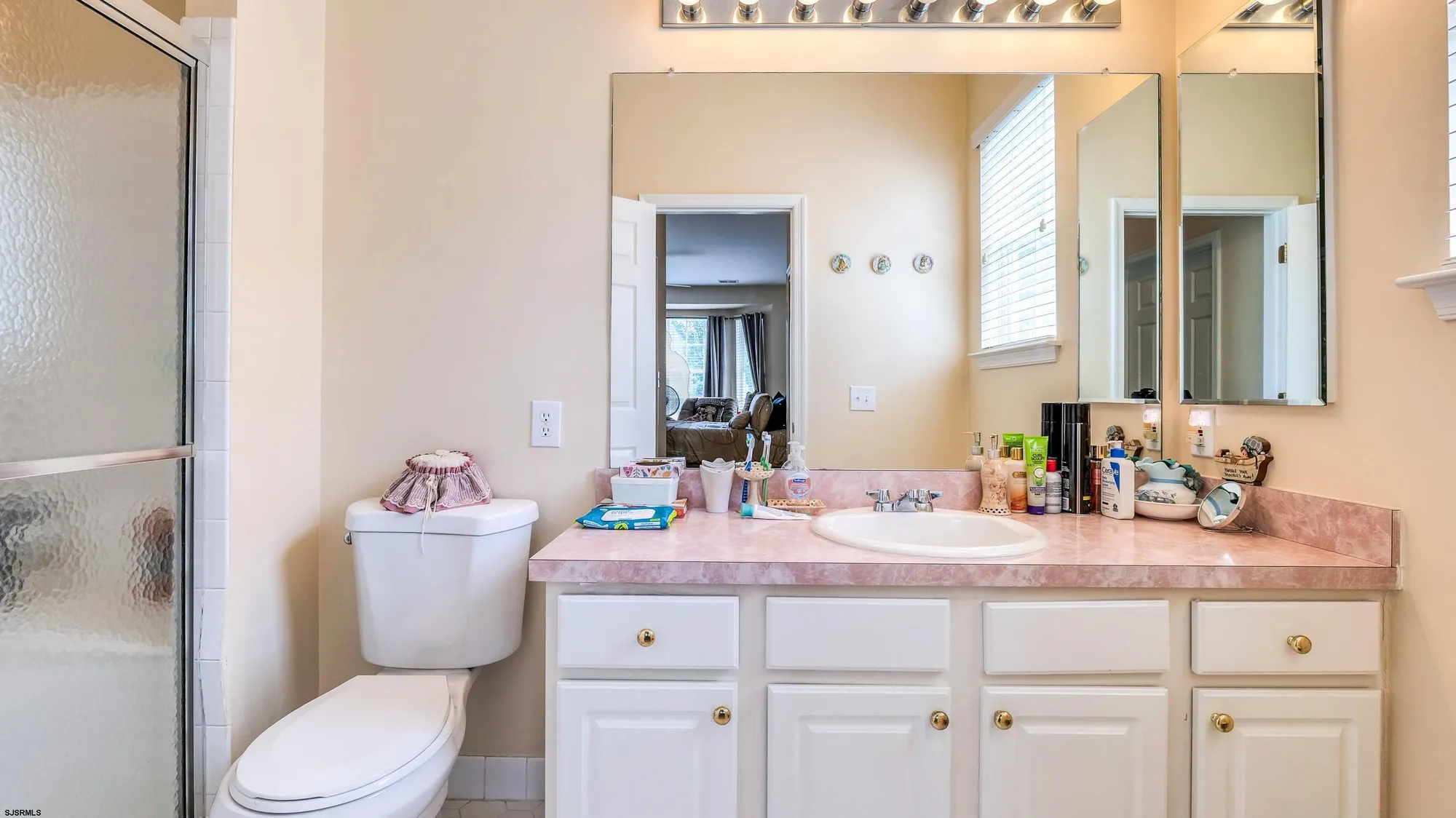 Property Slideshow image 26 of 39 | 115 devon ct, Galloway, NJ, 08205