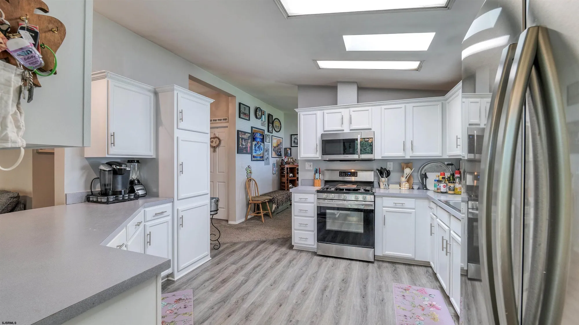 Property Slideshow image 12 of 39 | 172 turnberry ct, Mays Landing, NJ, 08330
