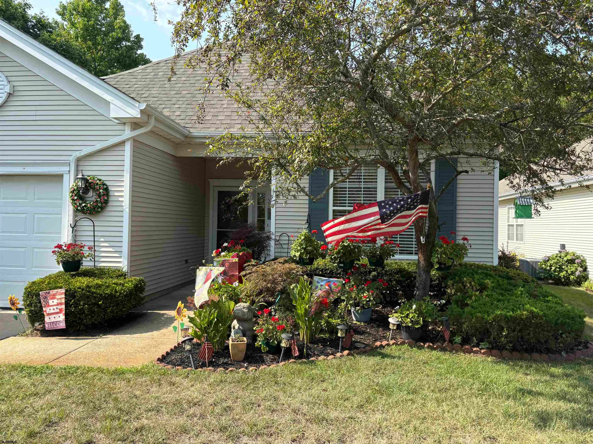 Property Slideshow image 1 of 25 | 58 pembrooke way, Galloway, NJ, 08205