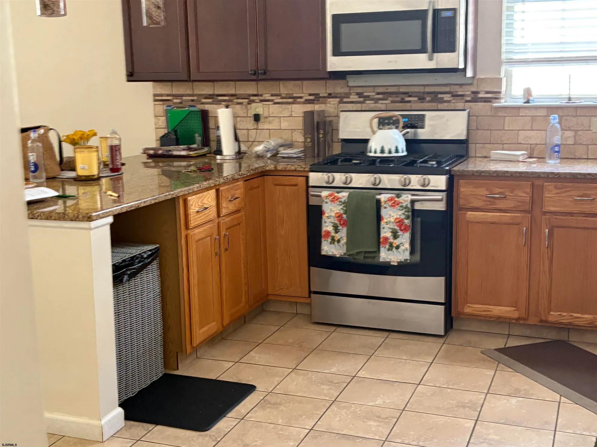 Property Slideshow image 9 of 25 | 58 pembrooke way, Galloway, NJ, 08205