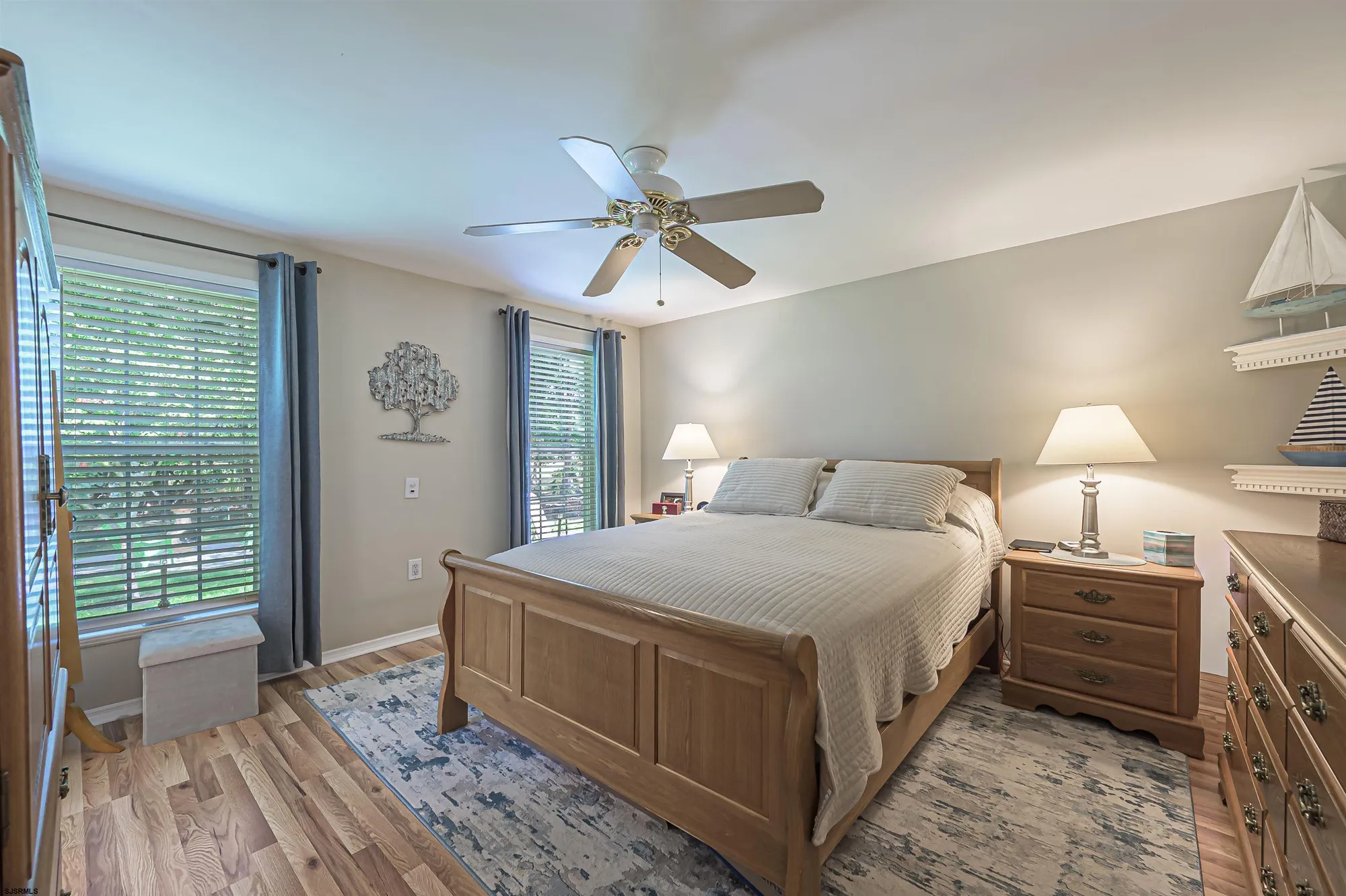 Property Slideshow image 16 of 26 | 156 muirfield ct, Mays Landing, NJ, 08330