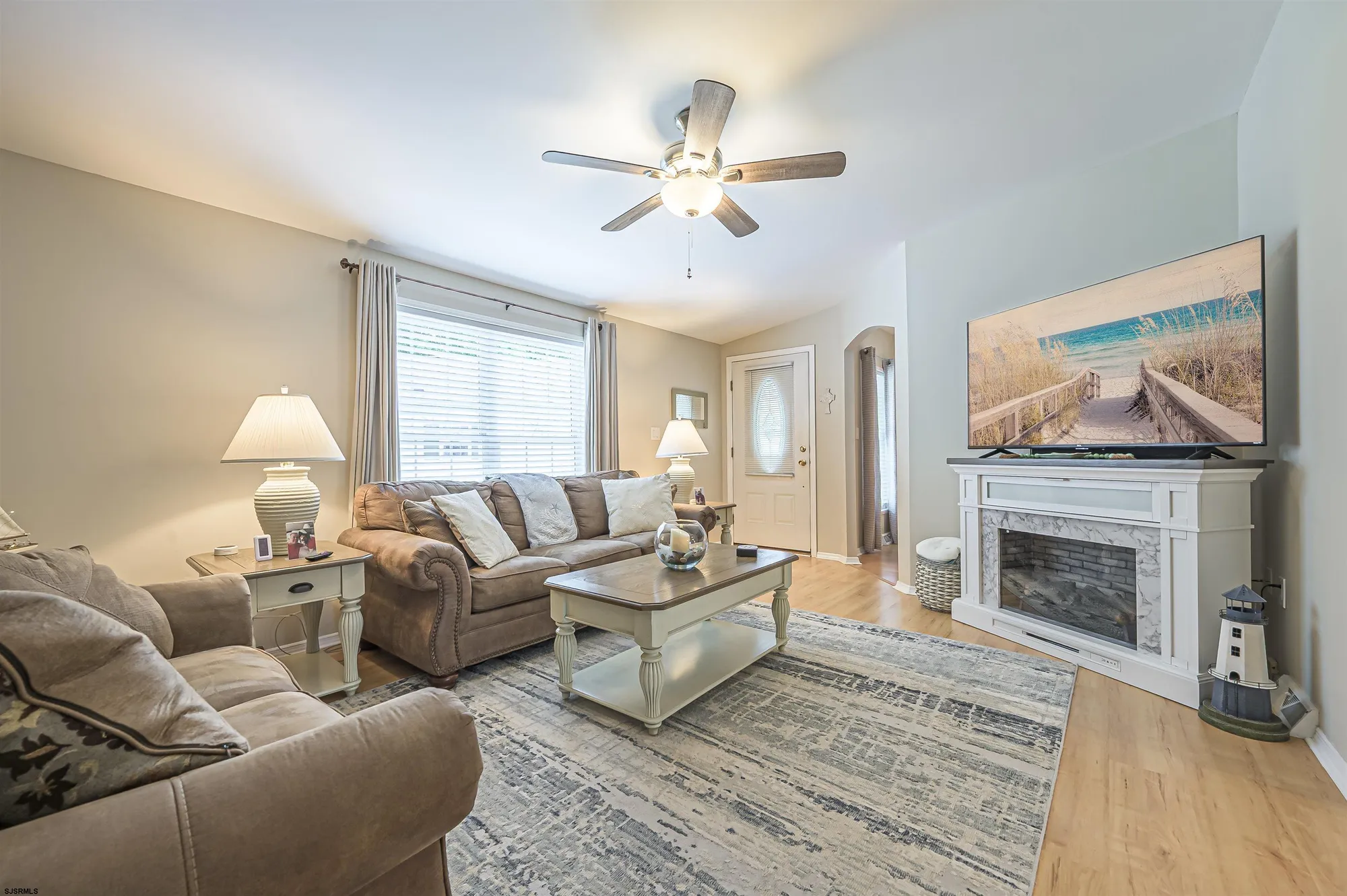 Property Slideshow image 5 of 26 | 156 muirfield ct, Mays Landing, NJ, 08330