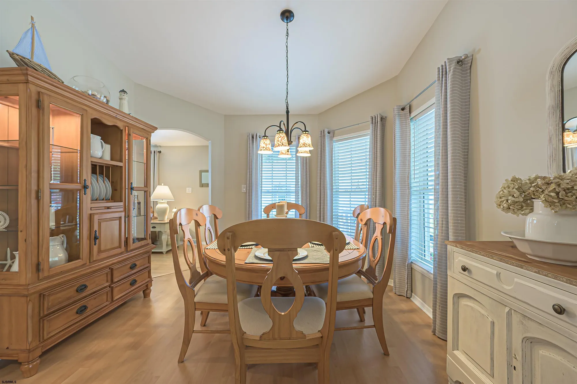 Property Slideshow image 8 of 26 | 156 muirfield ct, Mays Landing, NJ, 08330