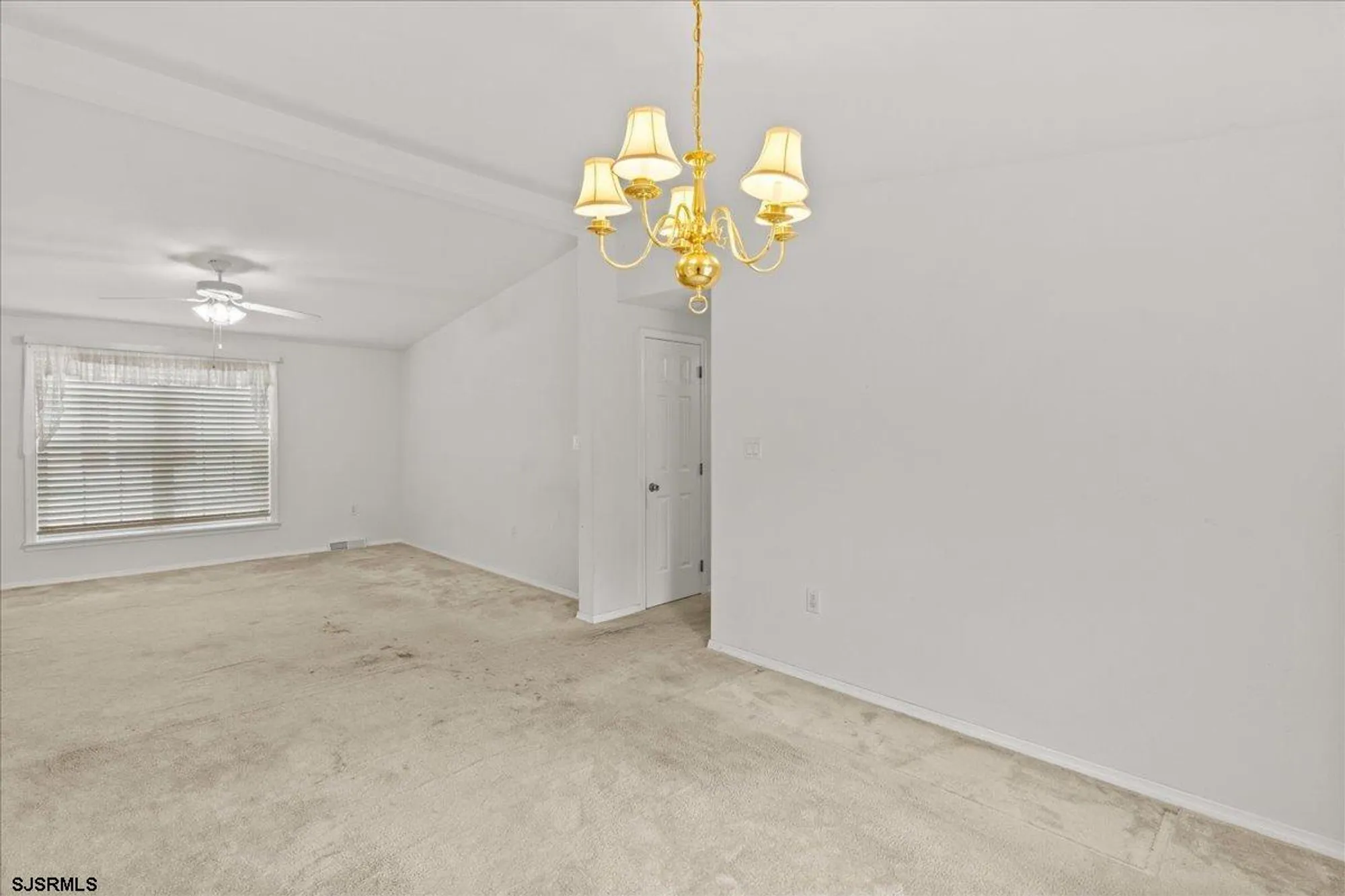 Property Slideshow image 16 of 39 | 26 baltusrol dr, Mays Landing, NJ, 08330